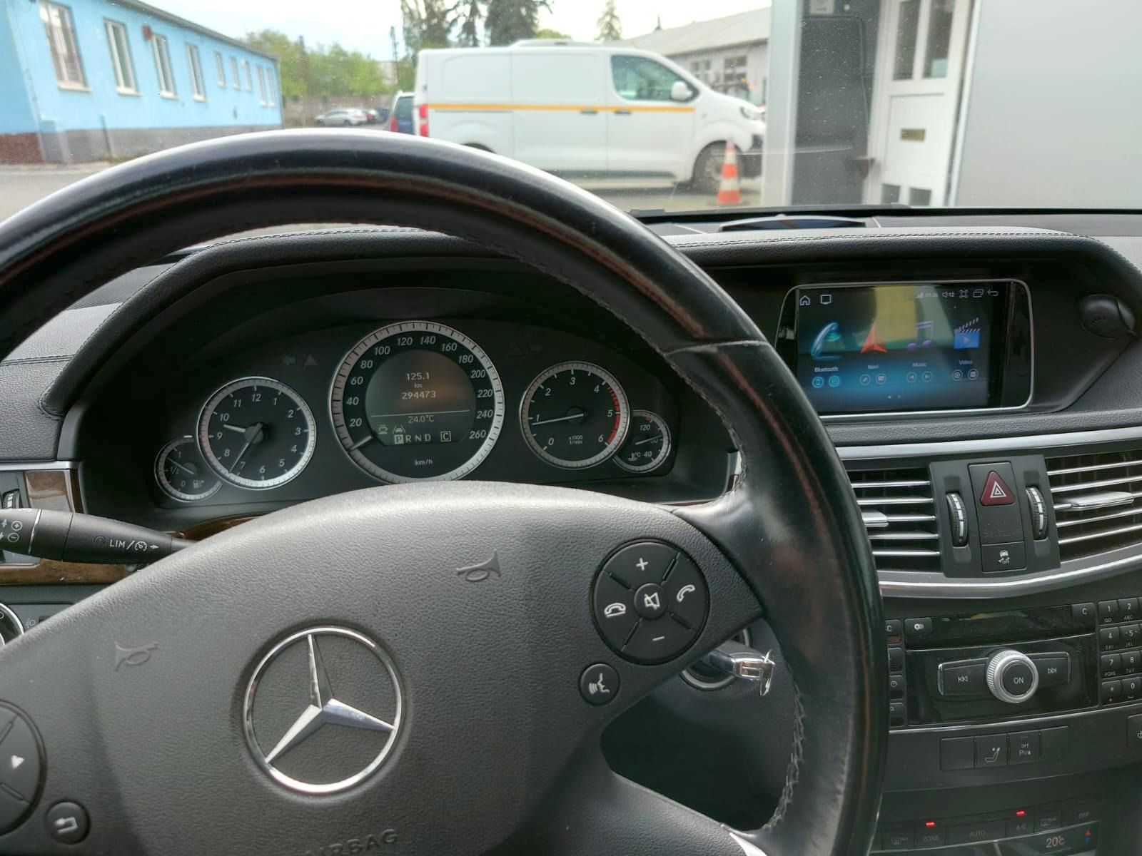Mercedes-Benz Třídy E, E250 CDI 150 kW Automat - fotka 5