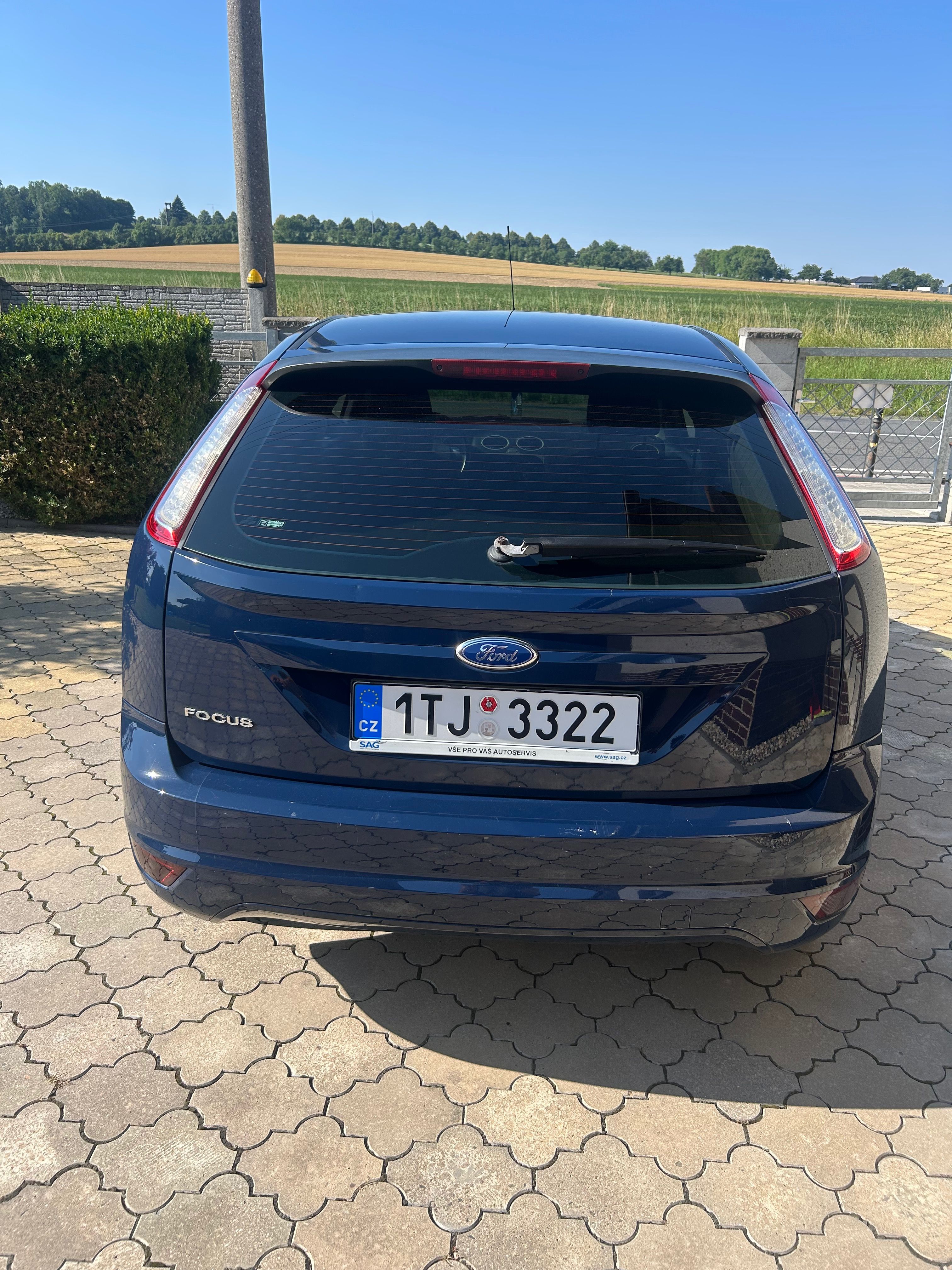 Ford Focus, 1,6i servisováno - fotka 2