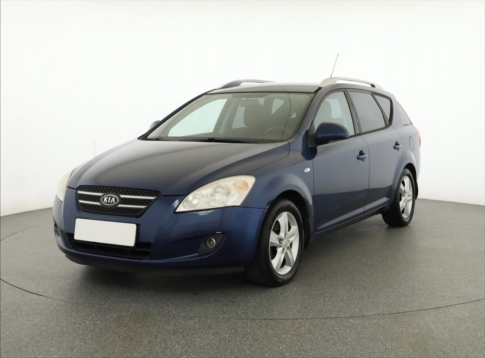 Kia Cee´d, 1.4 CVVT, Klima - fotka 2