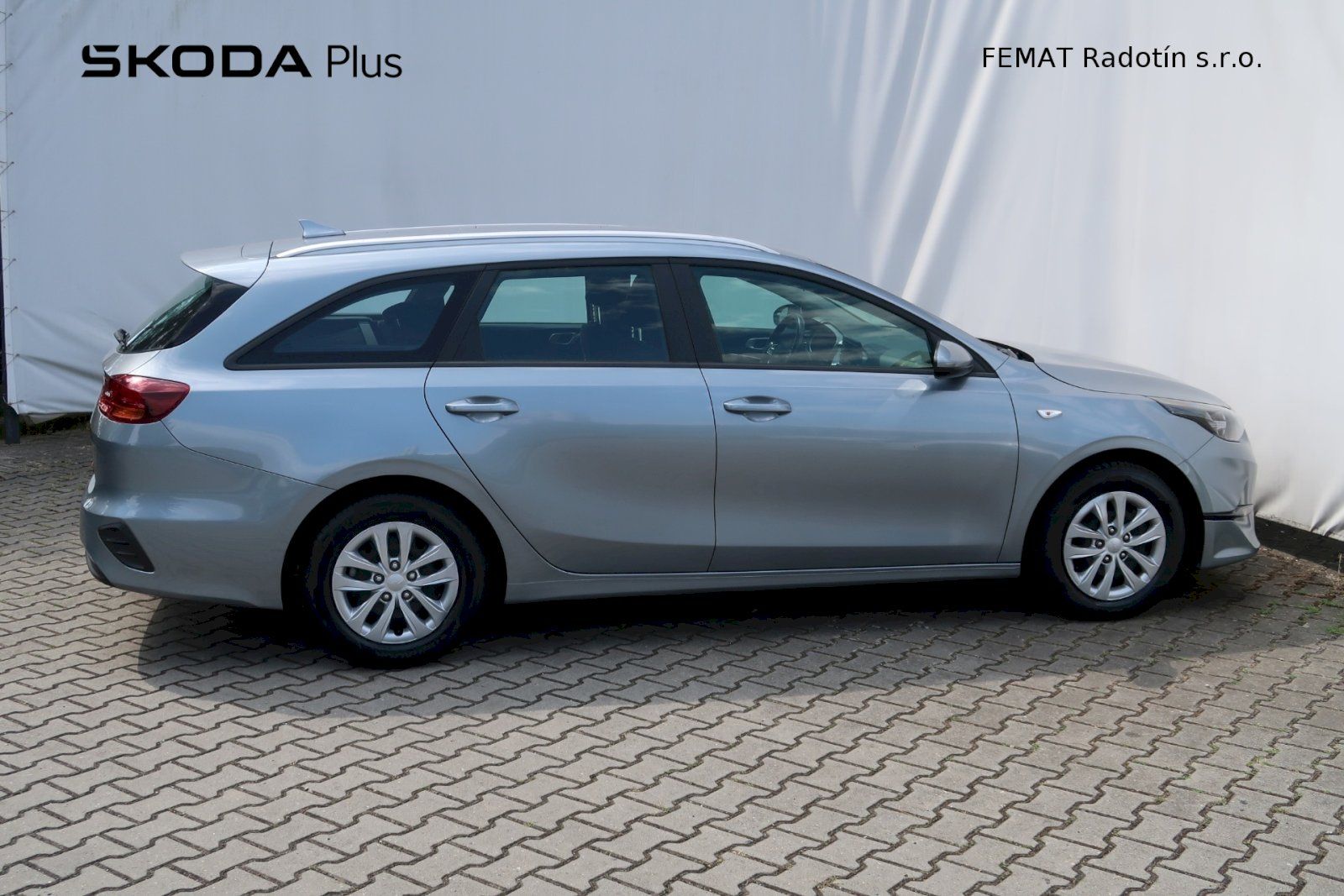 Kia Cee´d, Sportswagon 1,0 T-GDI/88 kW - fotka 3