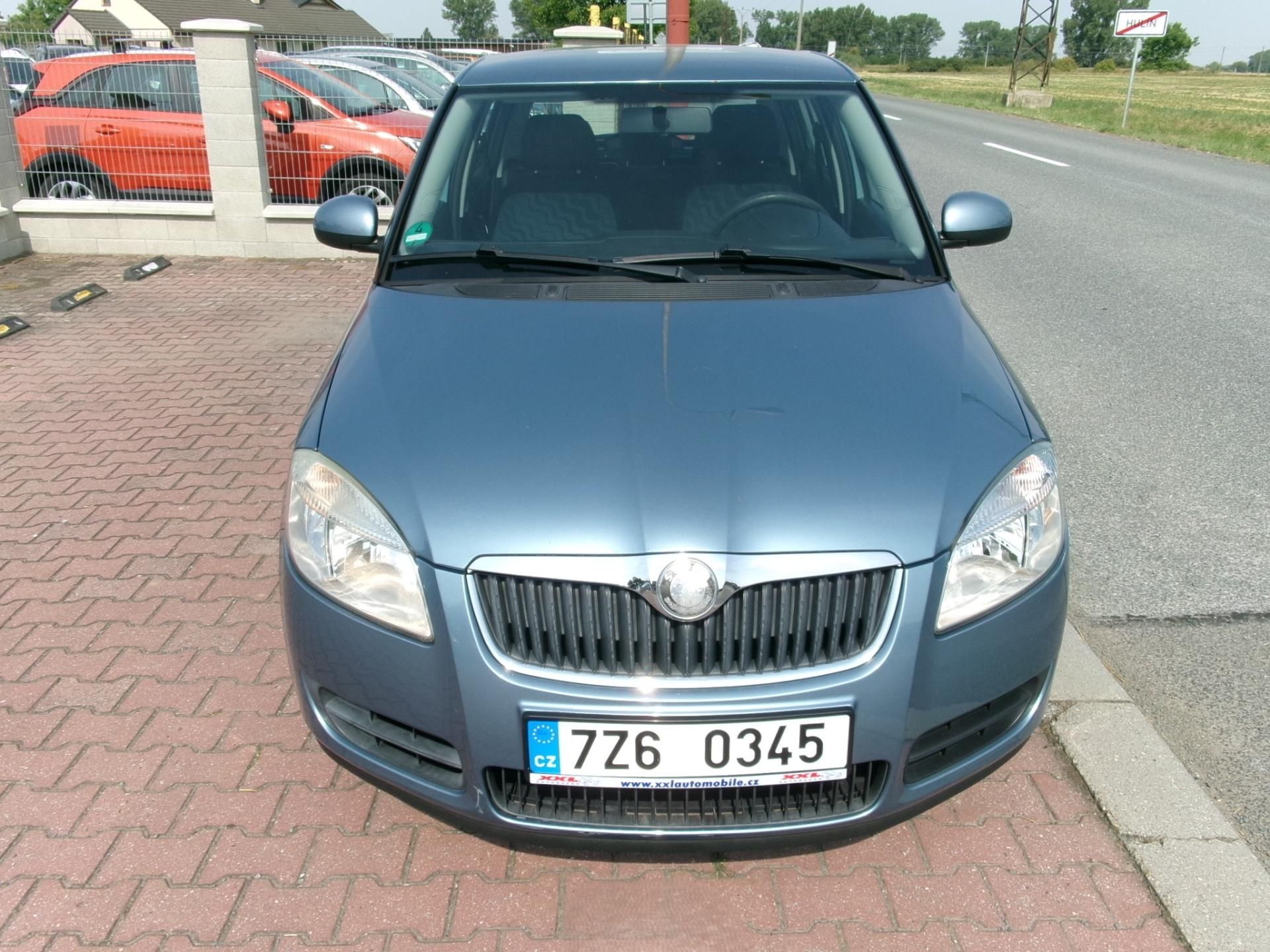 Škoda Fabia, 1,4 16V KLIMA TEMP ALU - fotka 2