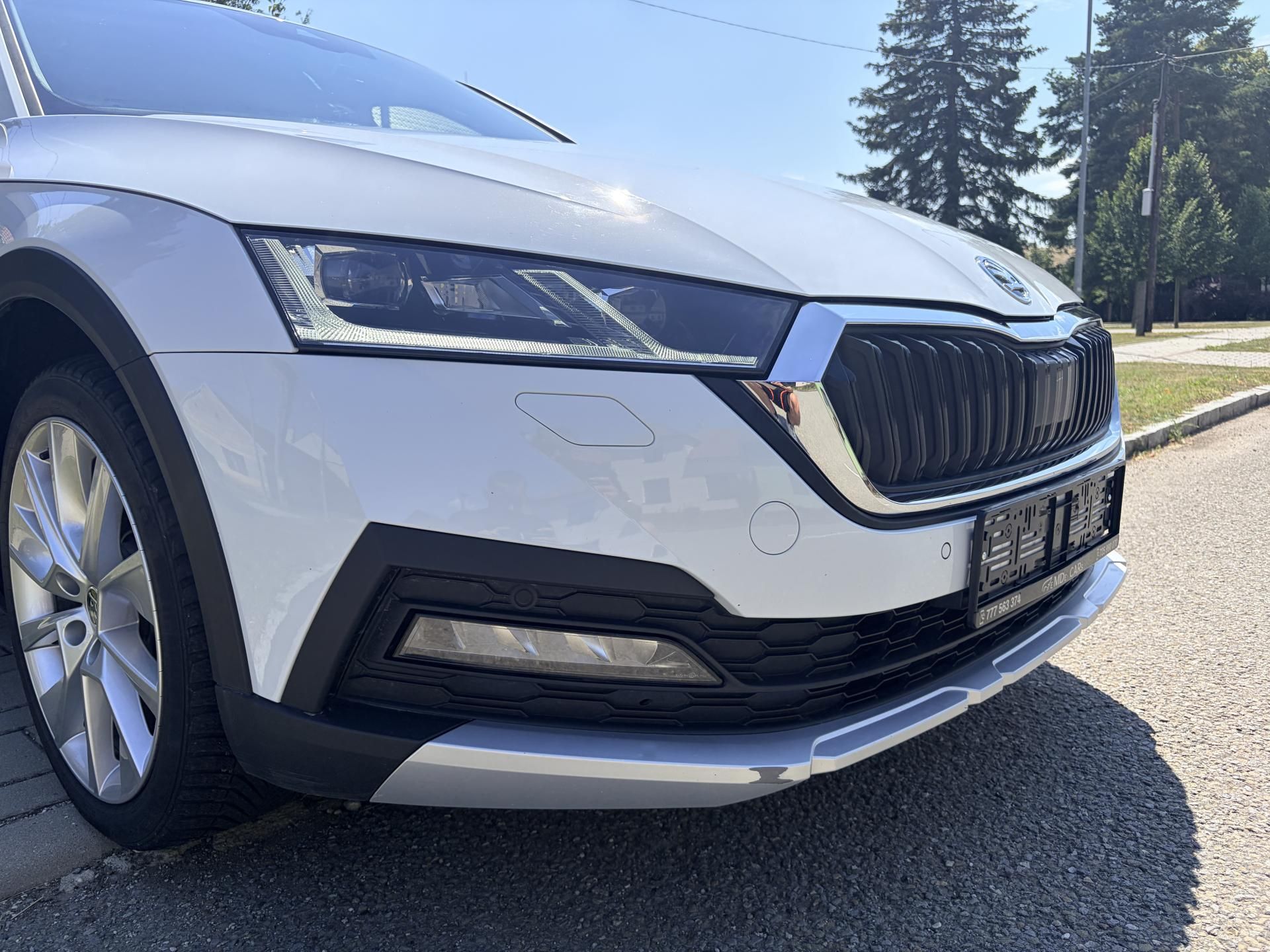 Škoda Octavia, SCOUT 2.0 TDI DSG MATRIX - fotka 5