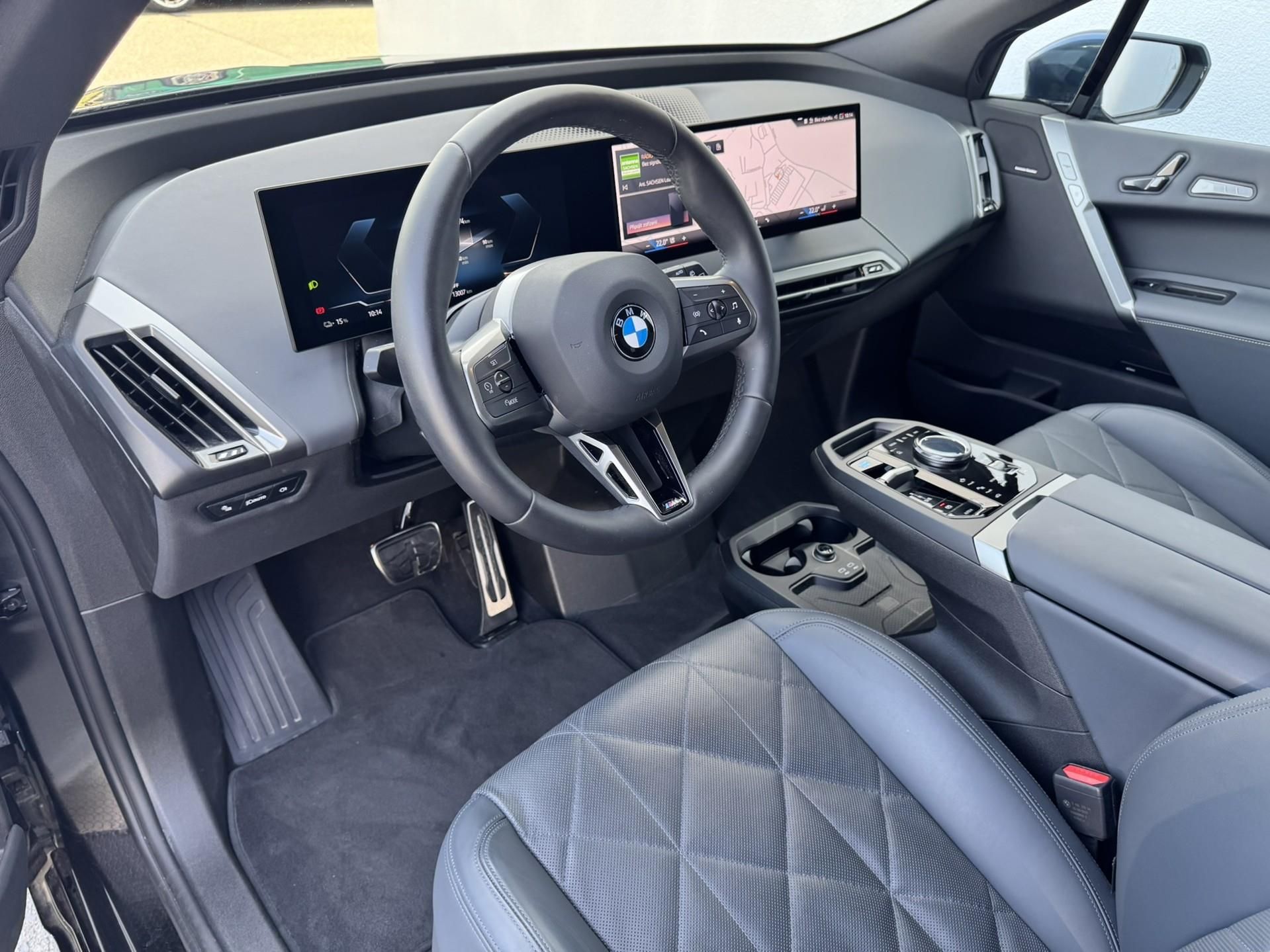 BMW iX, iX xDrive45 Mpaket - fotka 5