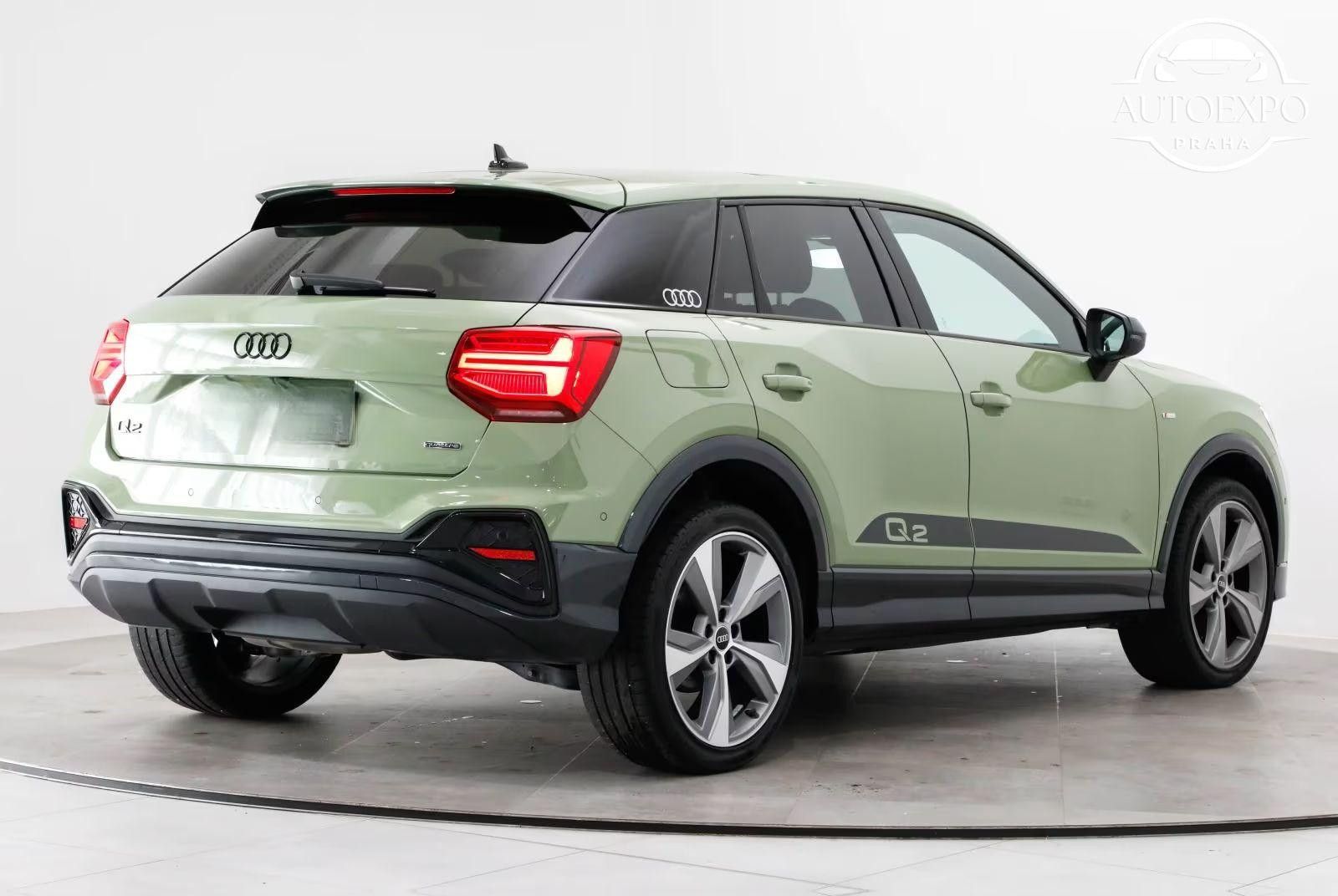 Audi Q2, 35 TDI quattro S tronic S line - fotka 5