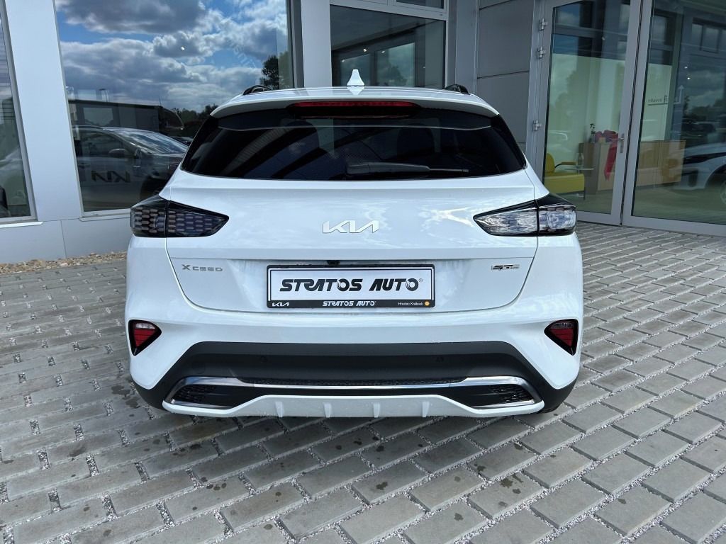 Kia XCee´d, 1,6 T-GDi 7DCT 132kW GT-LINE - fotka 6