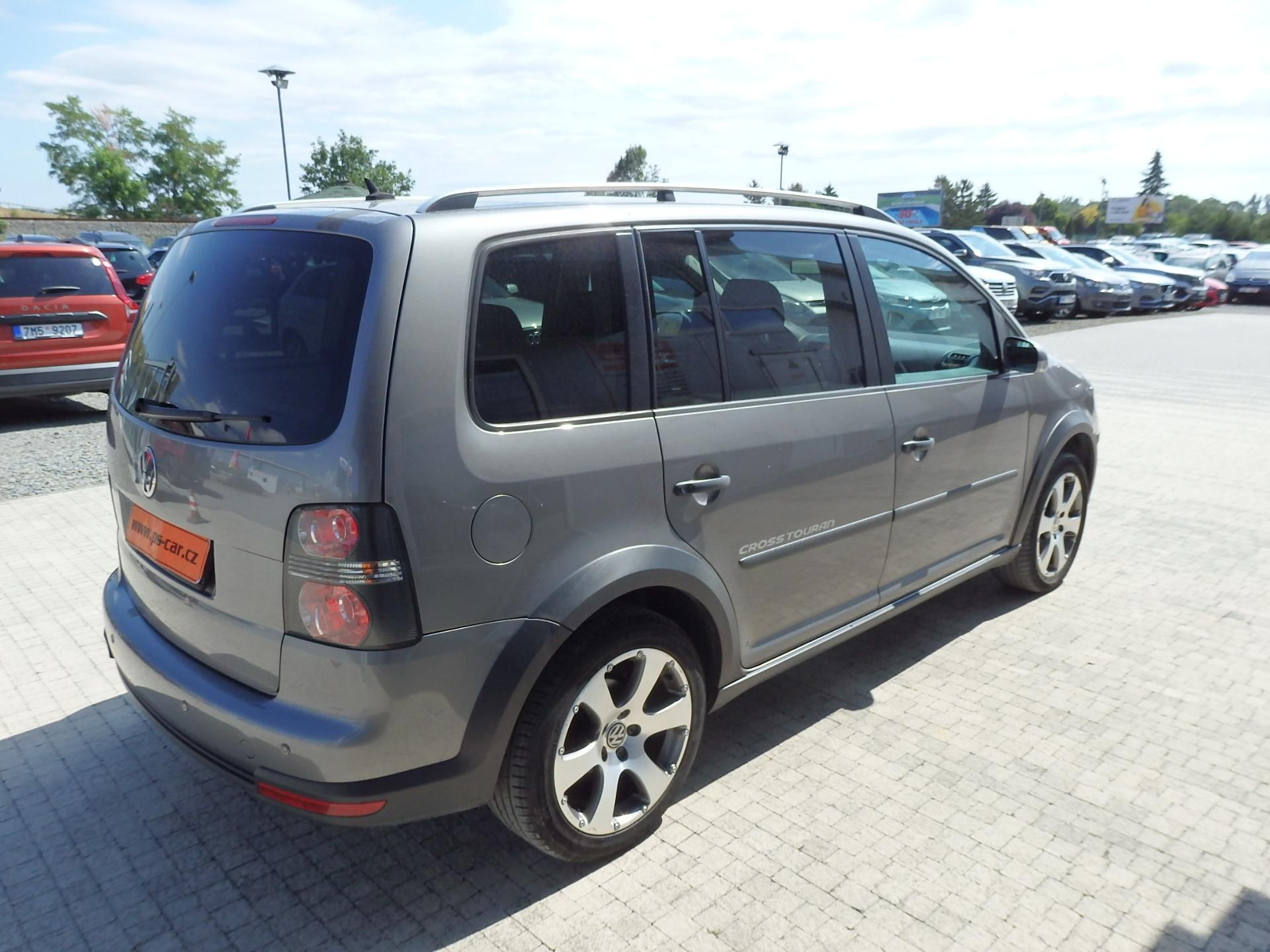 Volkswagen Touran, 1,4TSi CROSS DIGI KLIMA - fotka 4