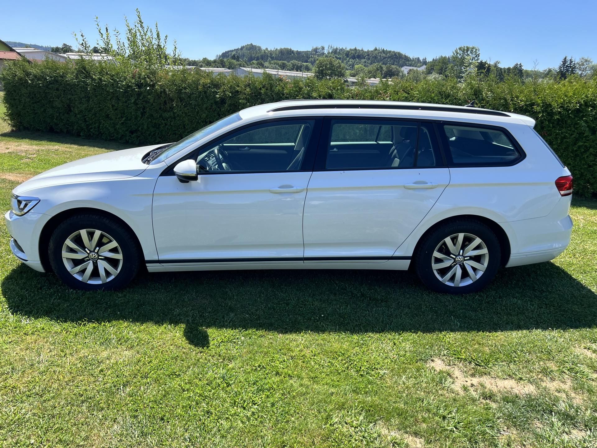 Volkswagen Passat, 1.4TSI 92KW,NAVI,LED,ALU - fotka 4
