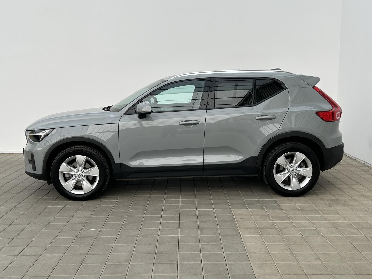 Volvo XC40, 2.0B3 120kW CORE - fotka 3