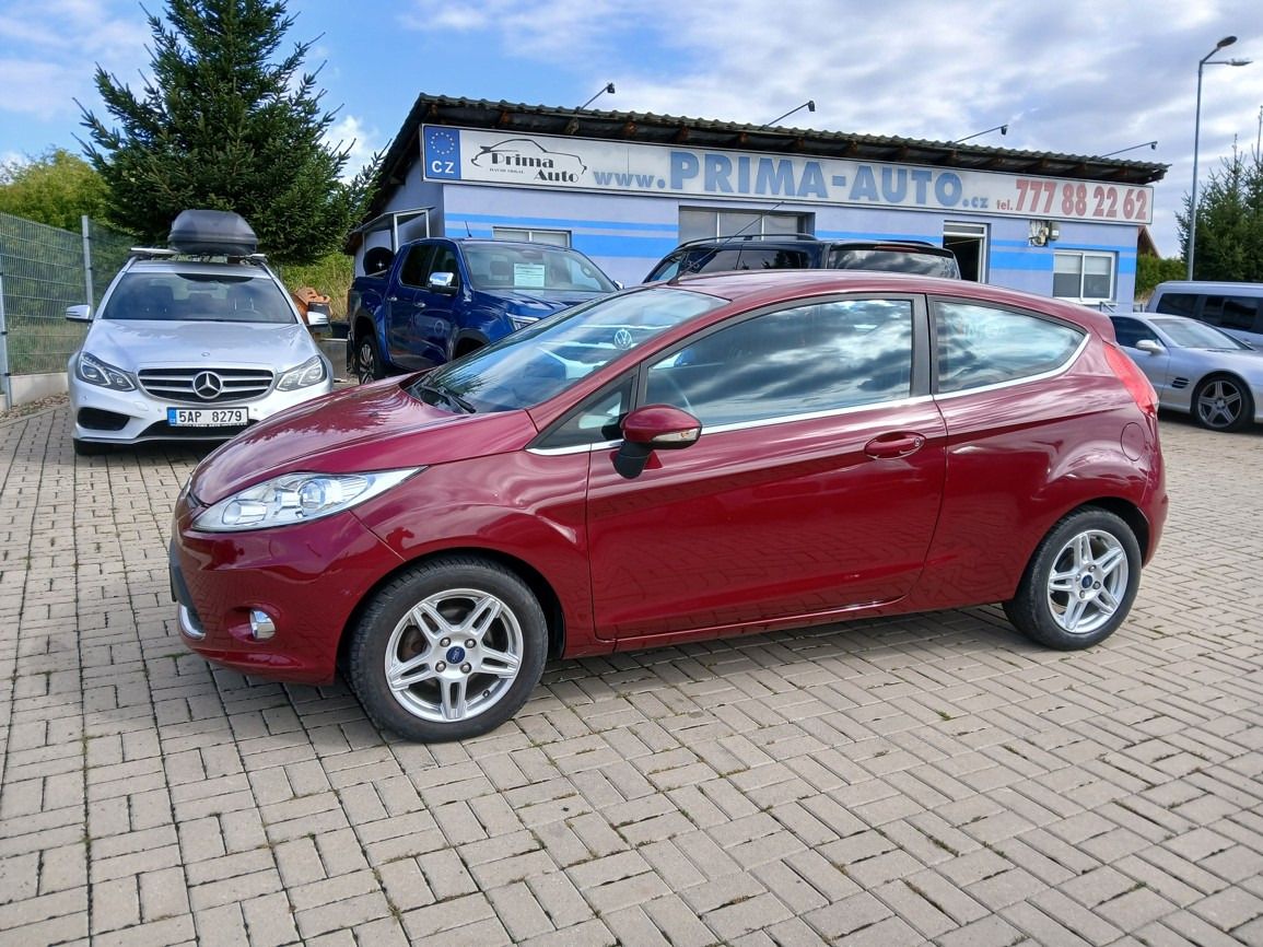 Ford Fiesta, 1,2  najeto 56tis Km - fotka 2