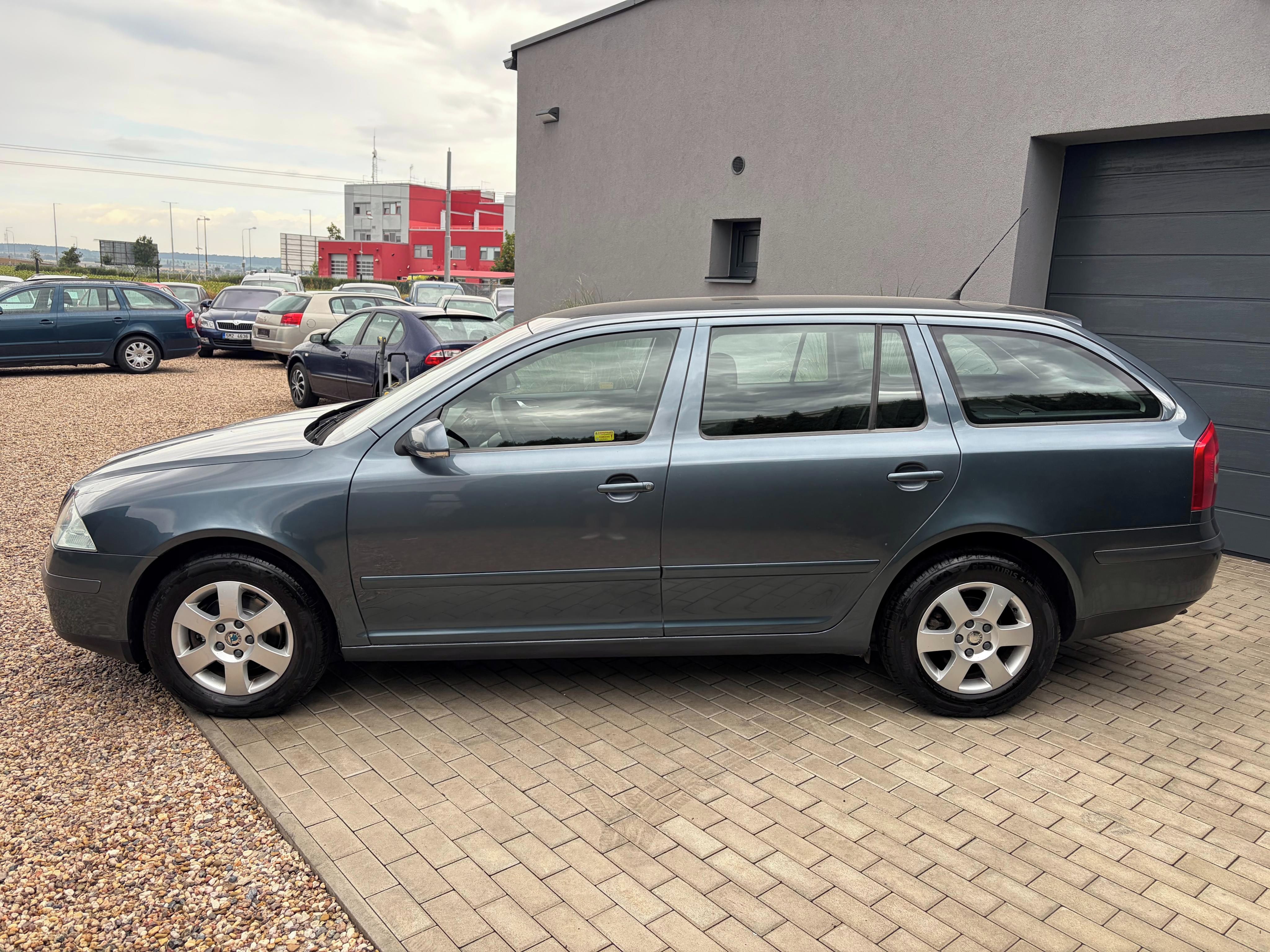 Škoda Octavia, 1.9 TDI 77KW Elegance,Nová STK - fotka 6