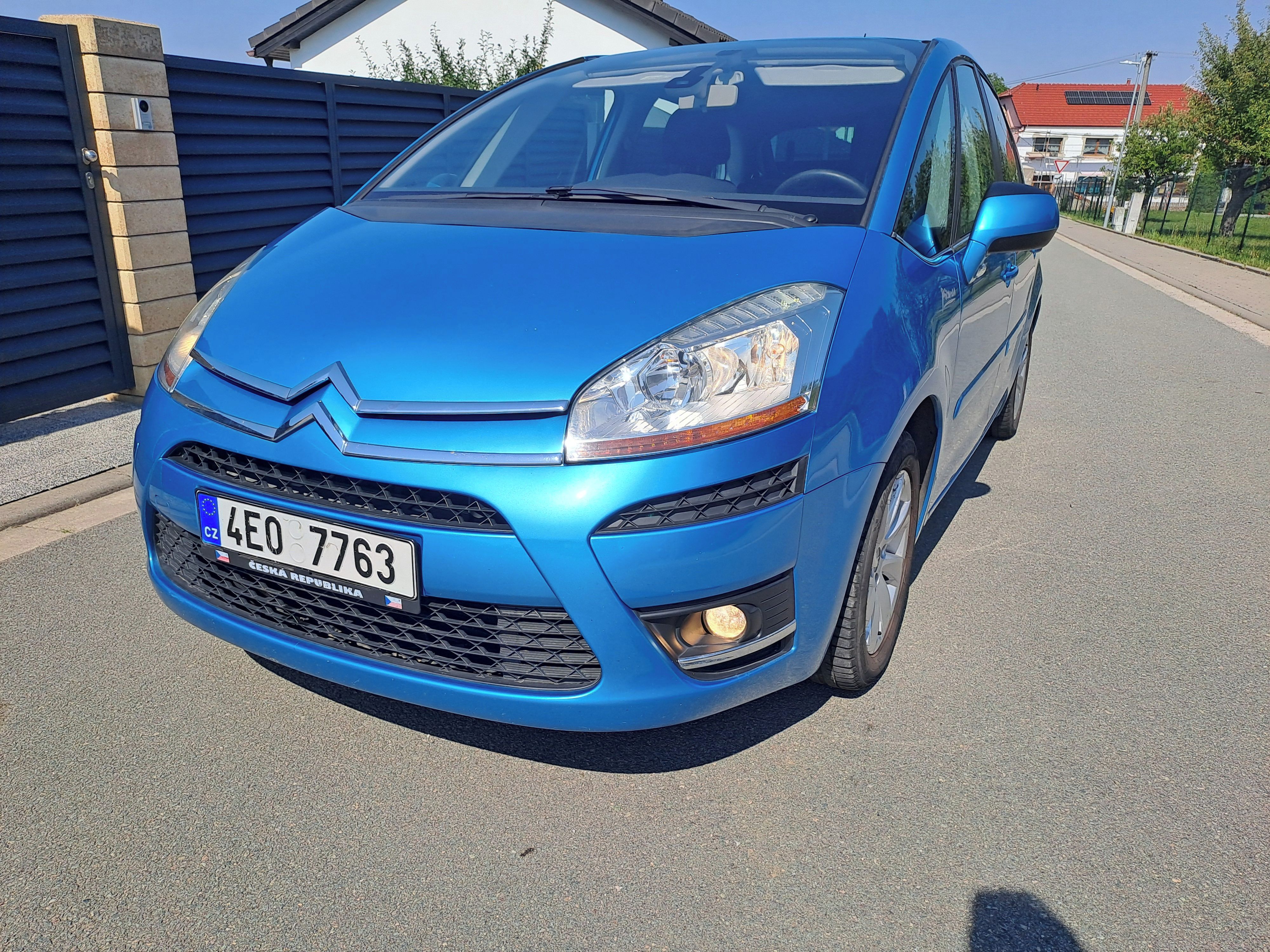 Citroën C4 Picasso, 1,6 16VBENZIN/PLYN,VELMI HEZKÝ - fotka 3