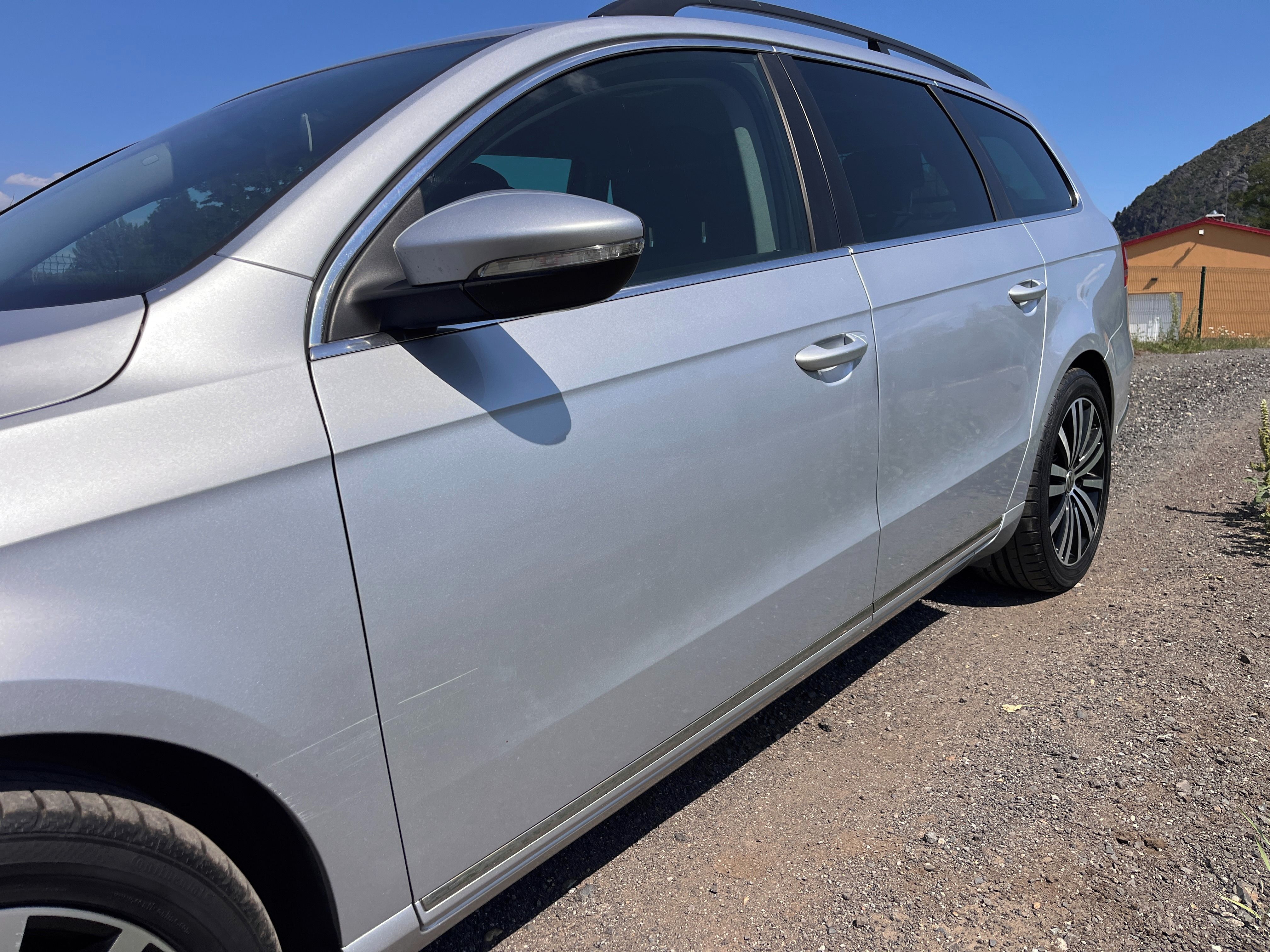 Volkswagen Passat, 1.6 TDI,NAVI,VÝHŘEV,ALU17 - fotka 6