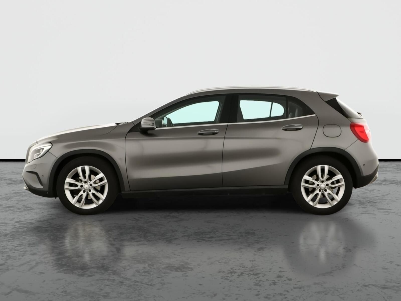 Mercedes-Benz GLA, 220 CDI 4MATIC, 4X4, Automat - fotka 3