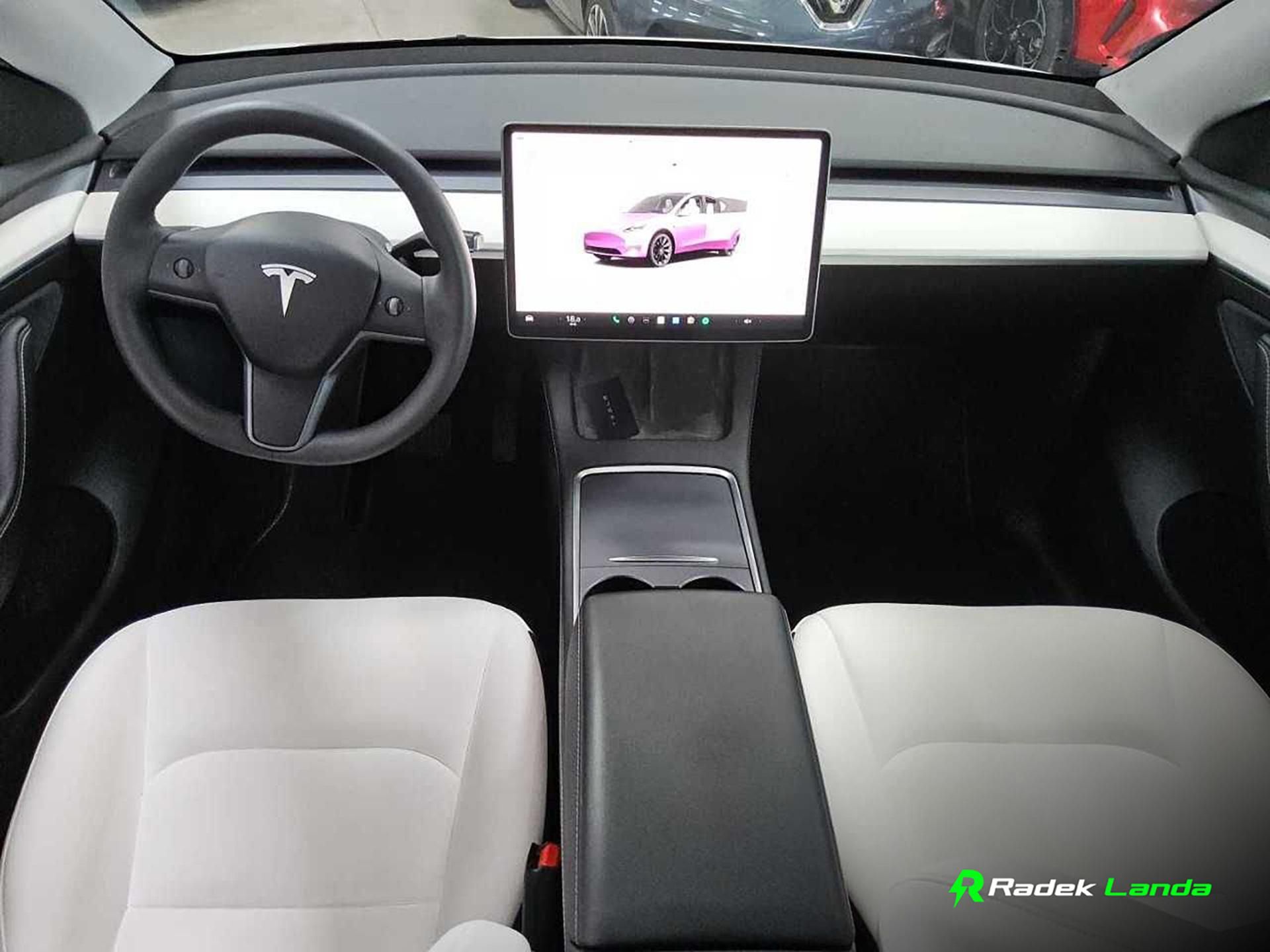Tesla Model Y, Standard Range RWD, LFP - fotka 6