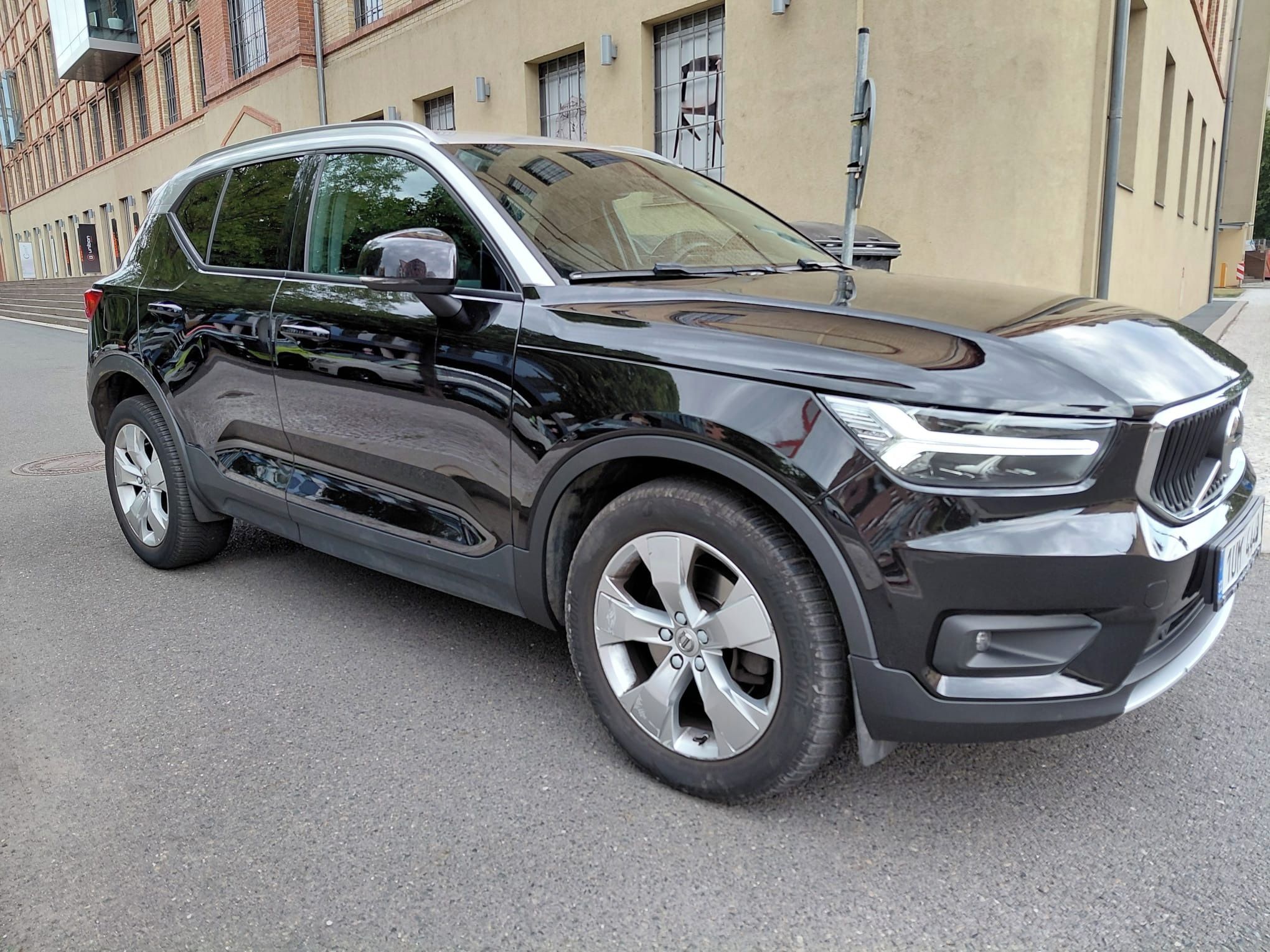 Volvo XC40 - fotka 4