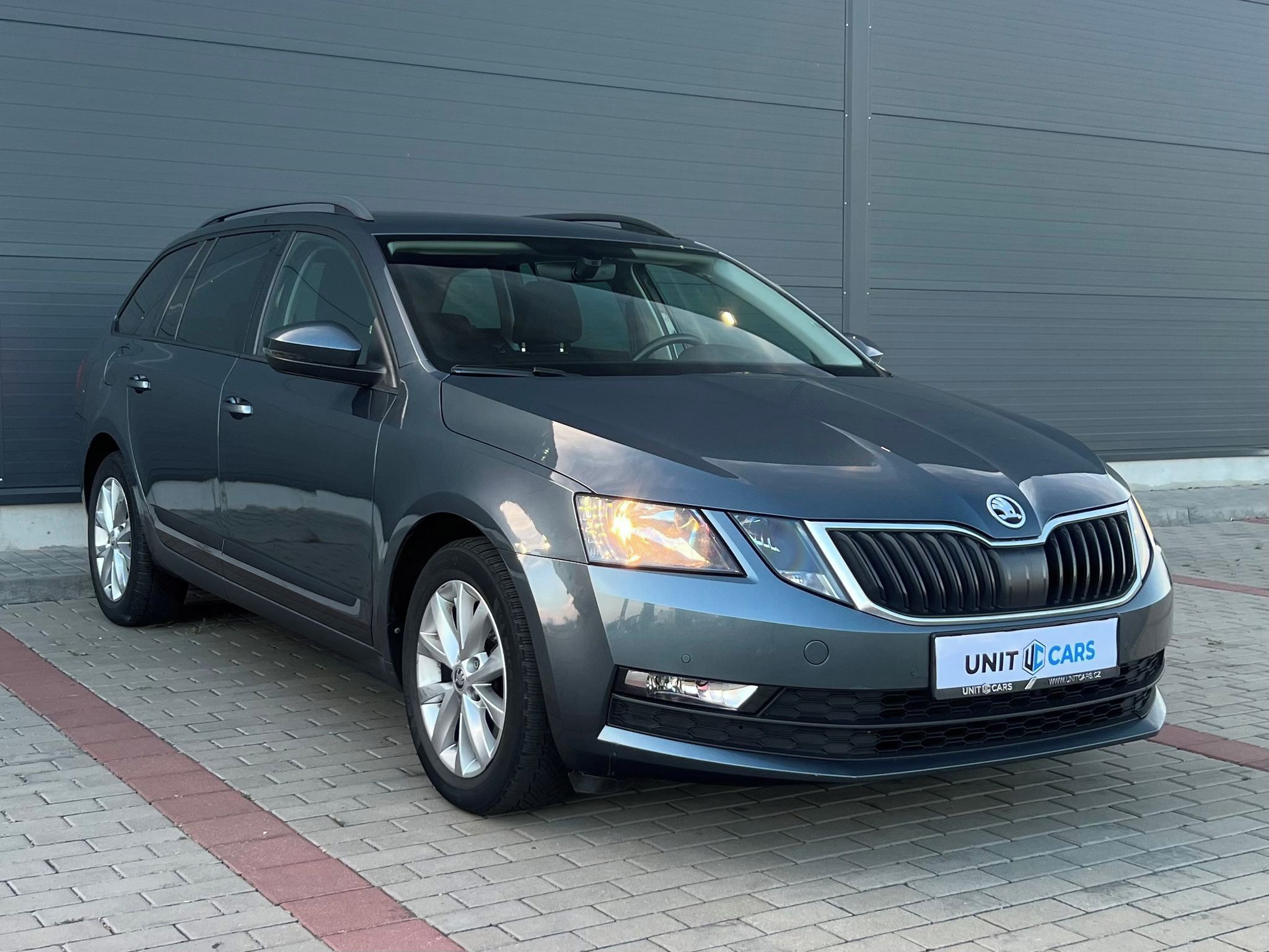 Škoda Octavia, 1.5 TSI-110KW-AMBIENTE - fotka 3