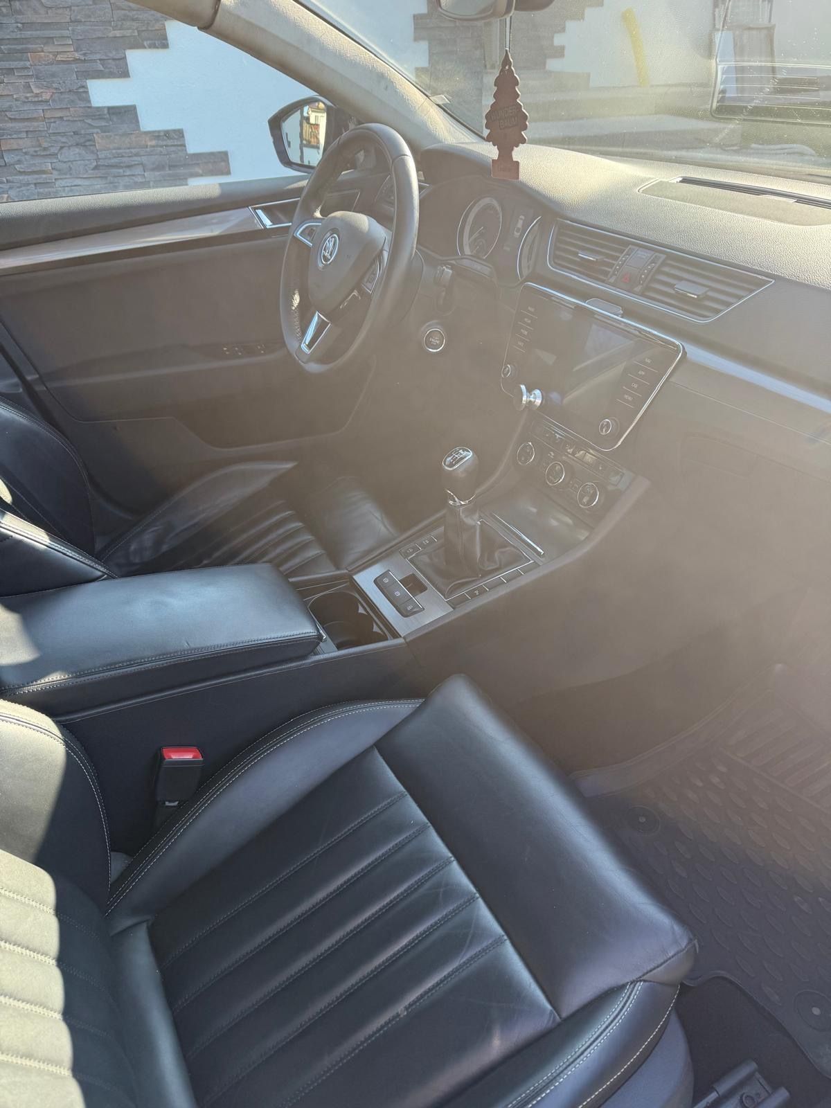 Škoda Superb, 2.0 tdi 110kw - fotka 6
