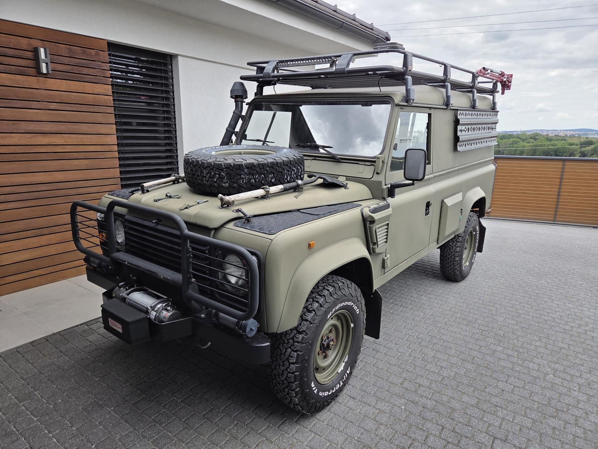 Land Rover Defender, TDi HOBSON Military - RENOVACE