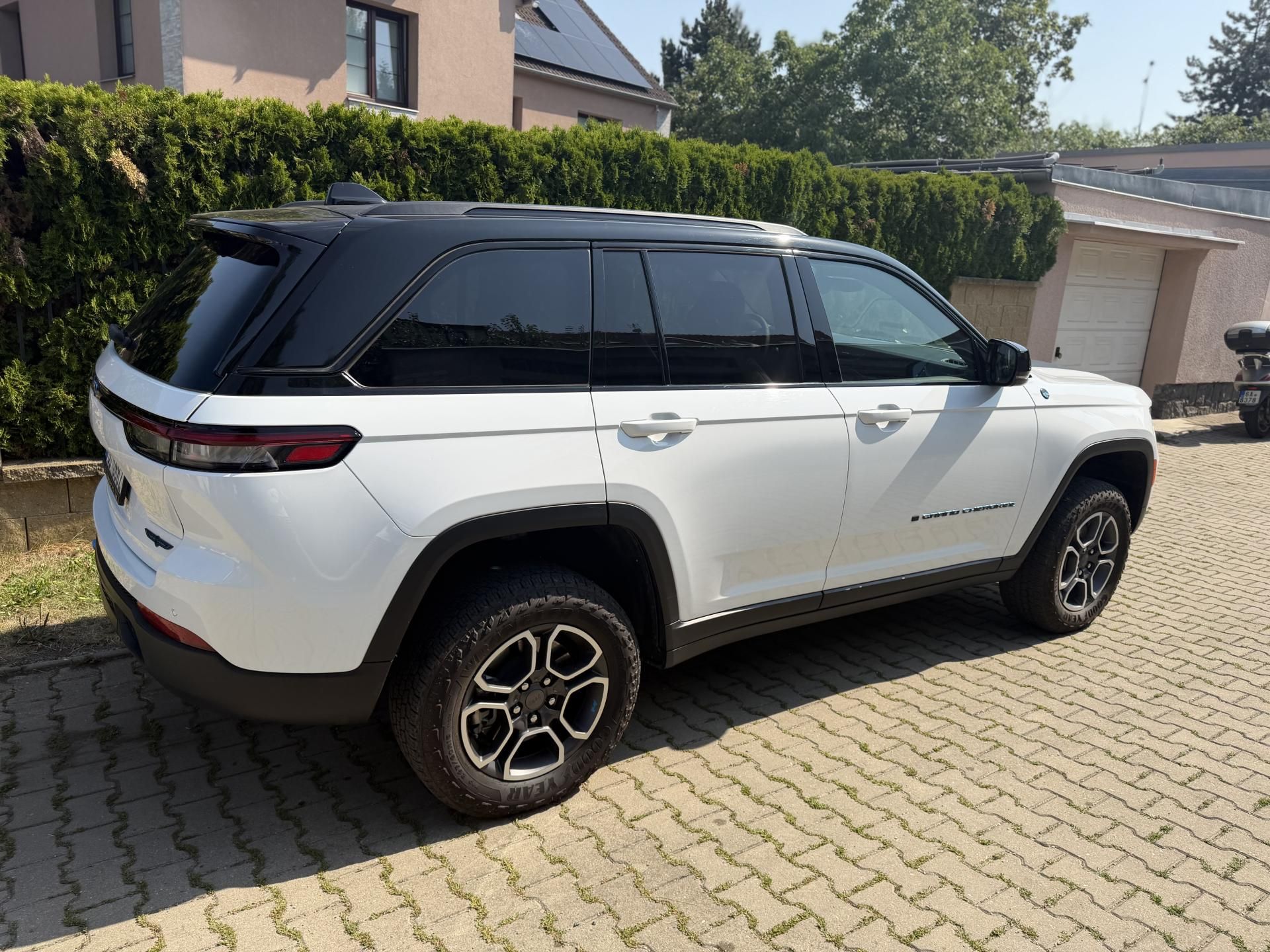 Jeep Grand Cherokee, TRAILHAWK 4XE, MAX VÝBAVA-TOP - fotka 5