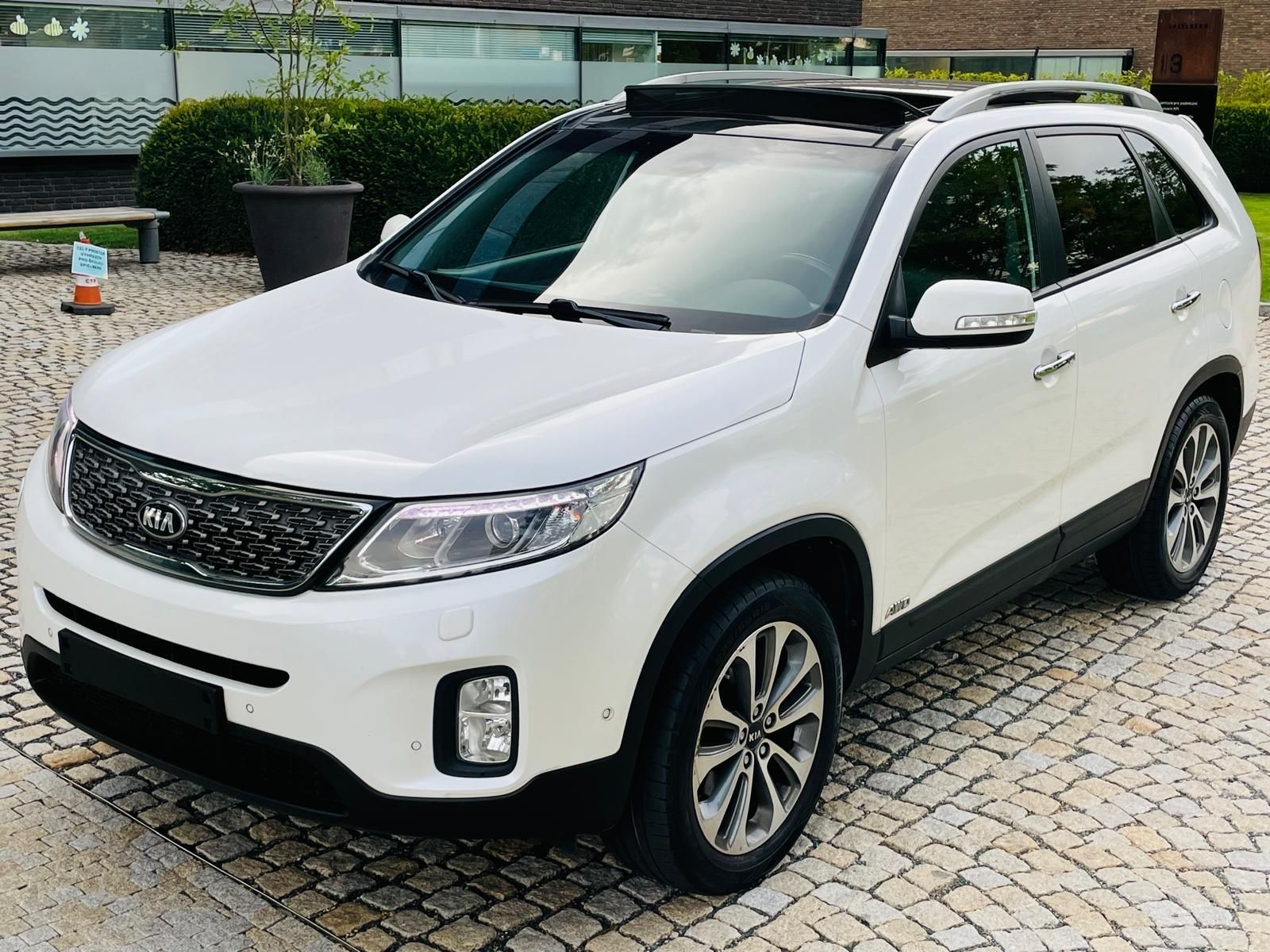 Kia Sorento, 2.2D 4x4 MANUÁL KAMERA TAŽNÉ - fotka 3