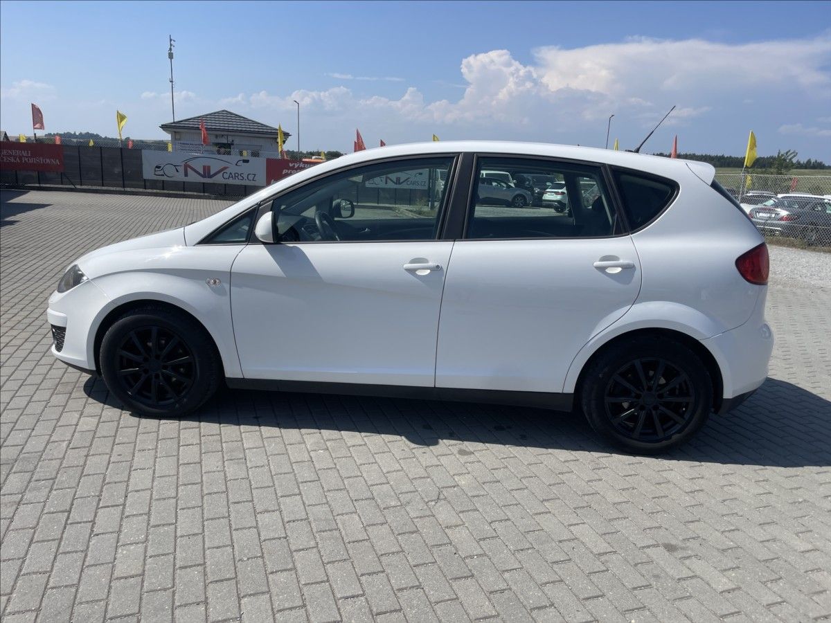 Seat Altea, 1,6 TDi 77kw Klima Xenon GPS - fotka 2