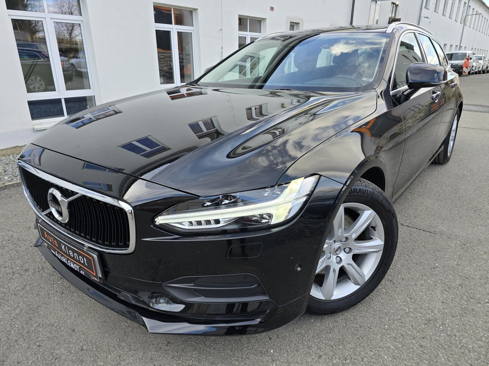 Volvo V90, D4 2,0 140kW 4x4 DPH MOMENTUM