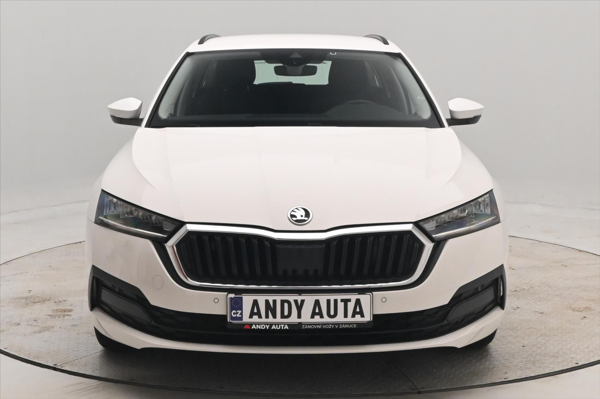 Škoda Octavia, 2,0 TDI 110kW DSG Ambition Zár - fotka 2