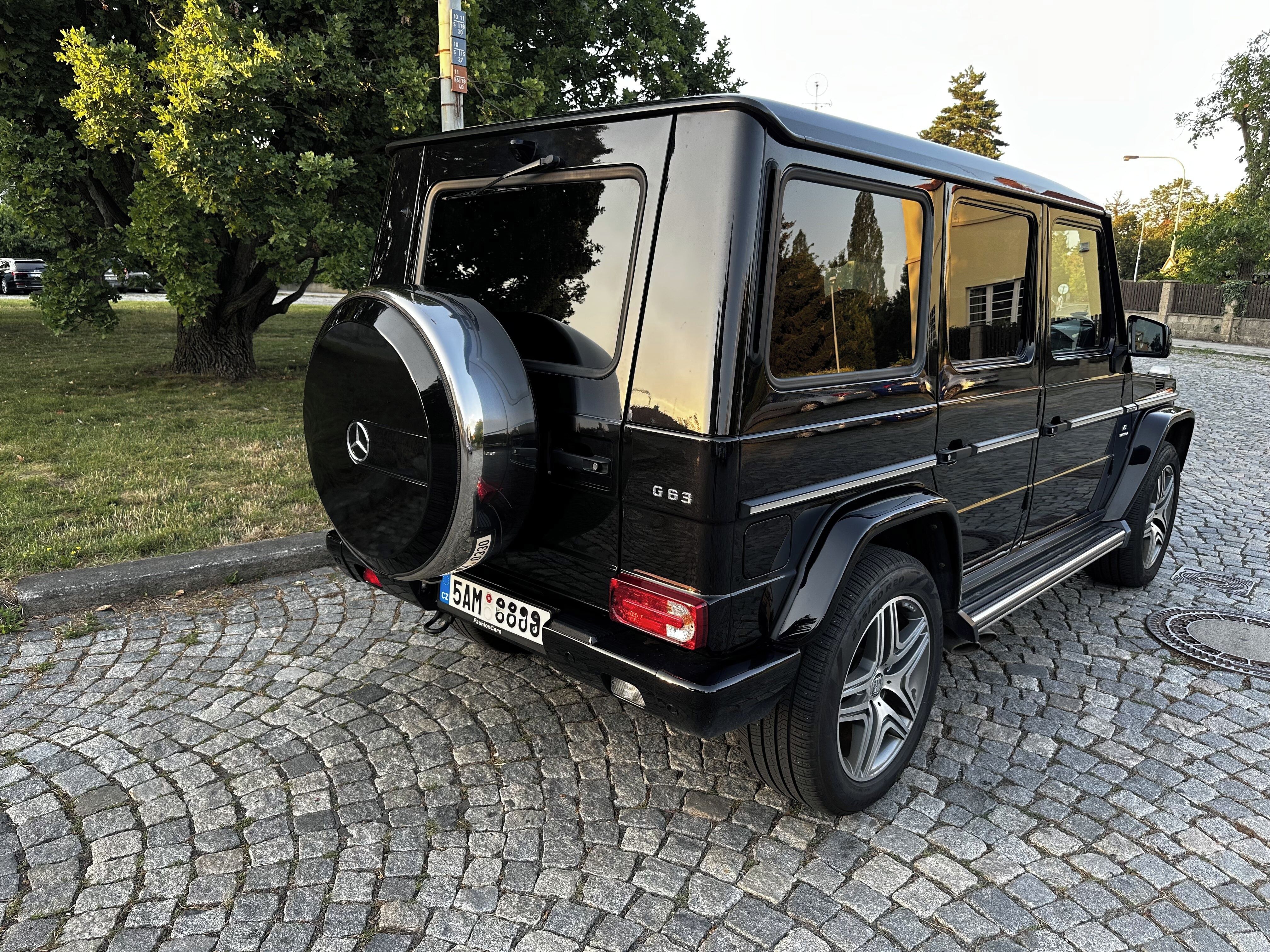Mercedes-Benz Třídy G, Mercedes-AMG G 63 - fotka 6
