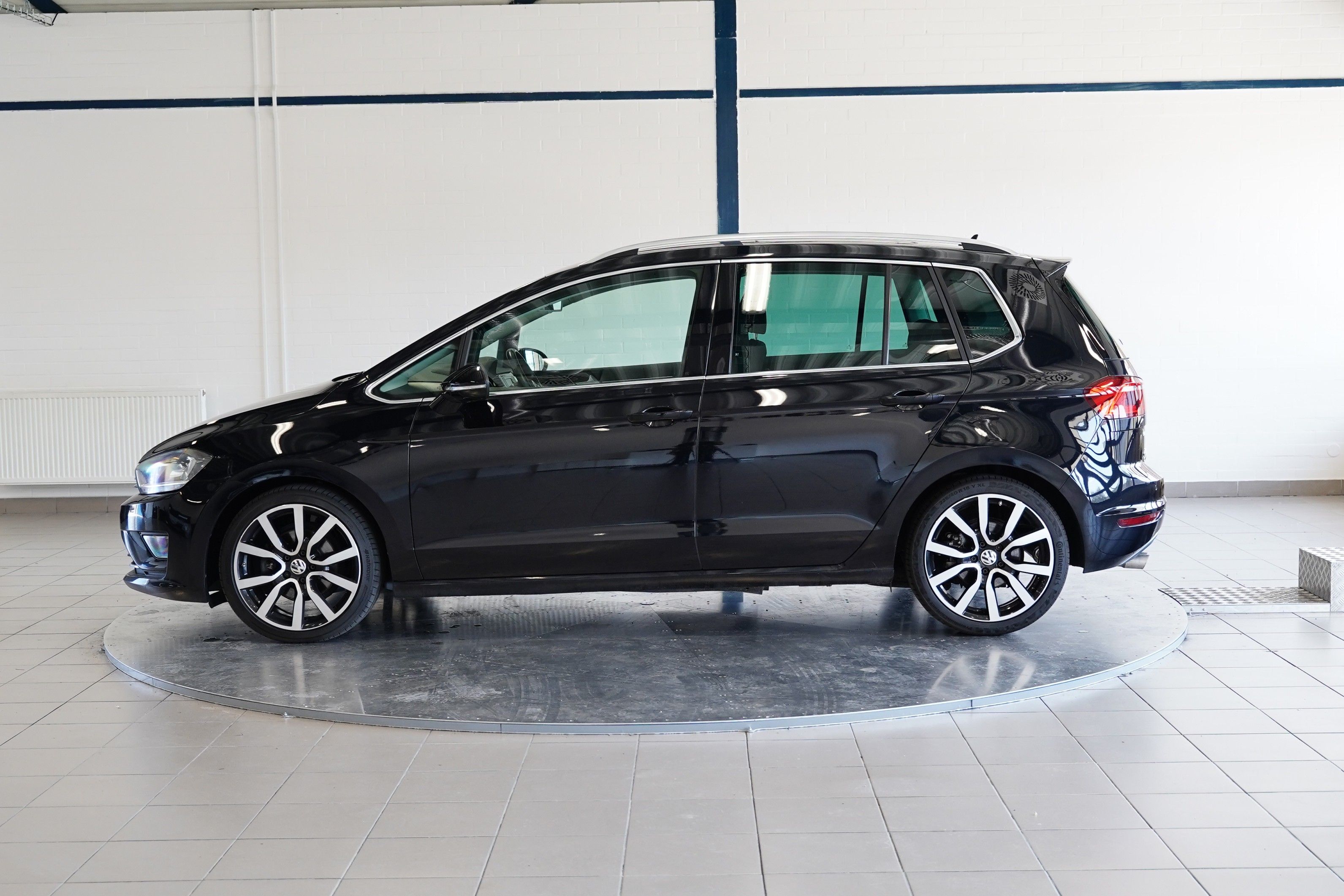 Volkswagen Golf Sportsvan, 1.4 TSI 110 kW Highline DSG - fotka 3