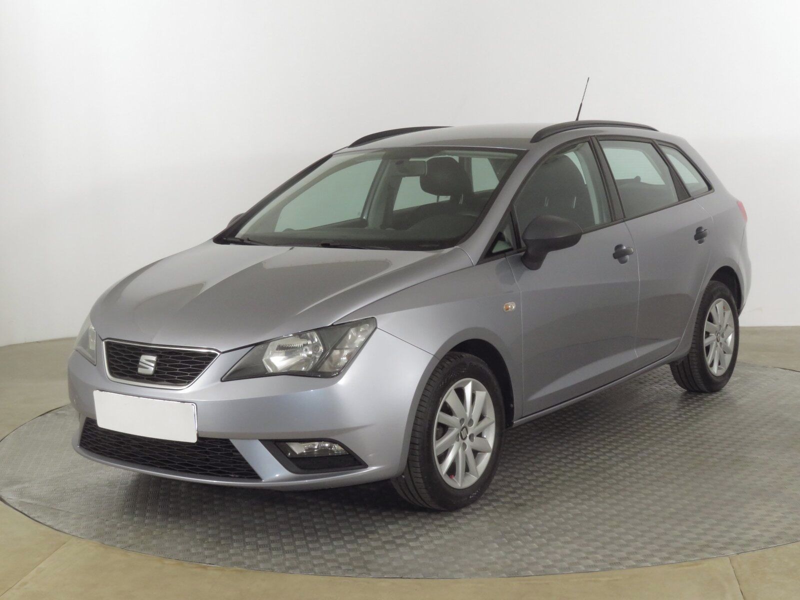 Seat Ibiza, 1.2 TSI, Serv.kniha - fotka 2
