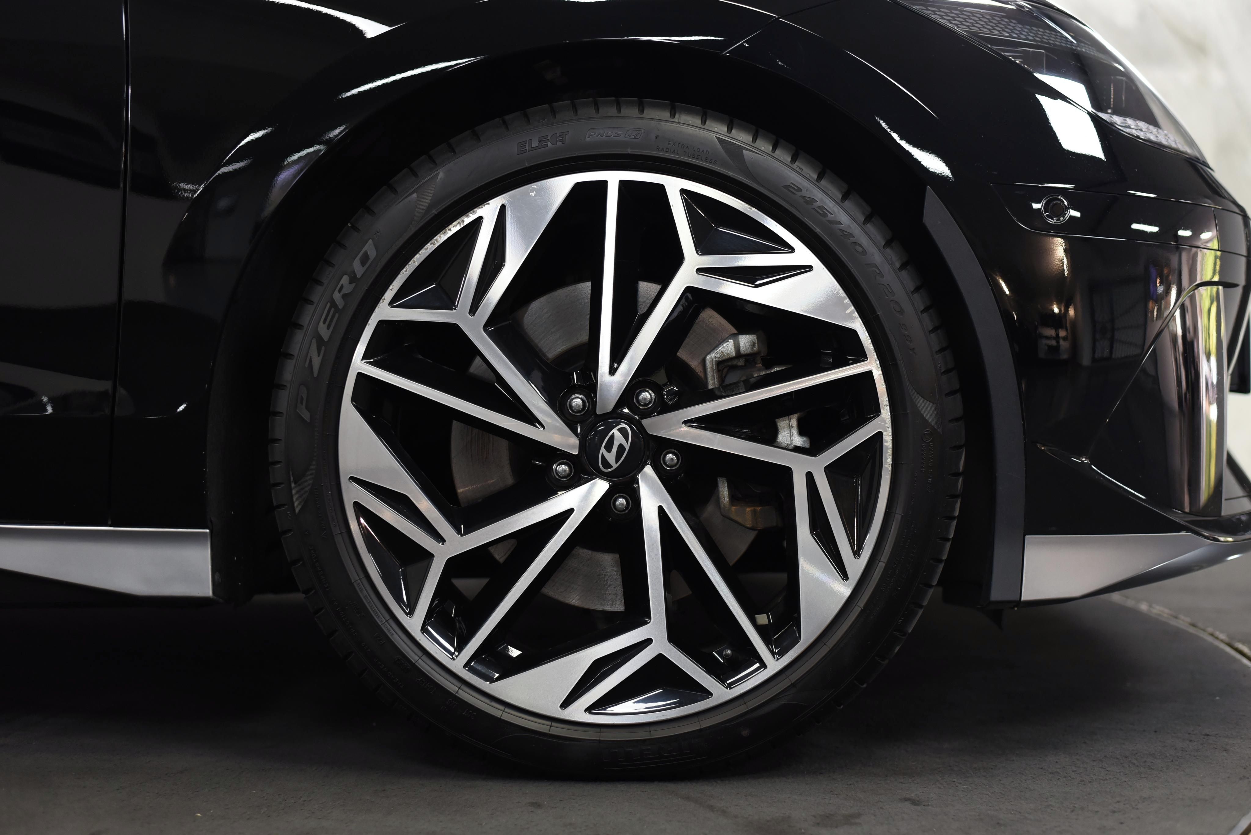 Hyundai Ioniq 6, 77 kWh, Style Prem, SOH 100% - fotka 4