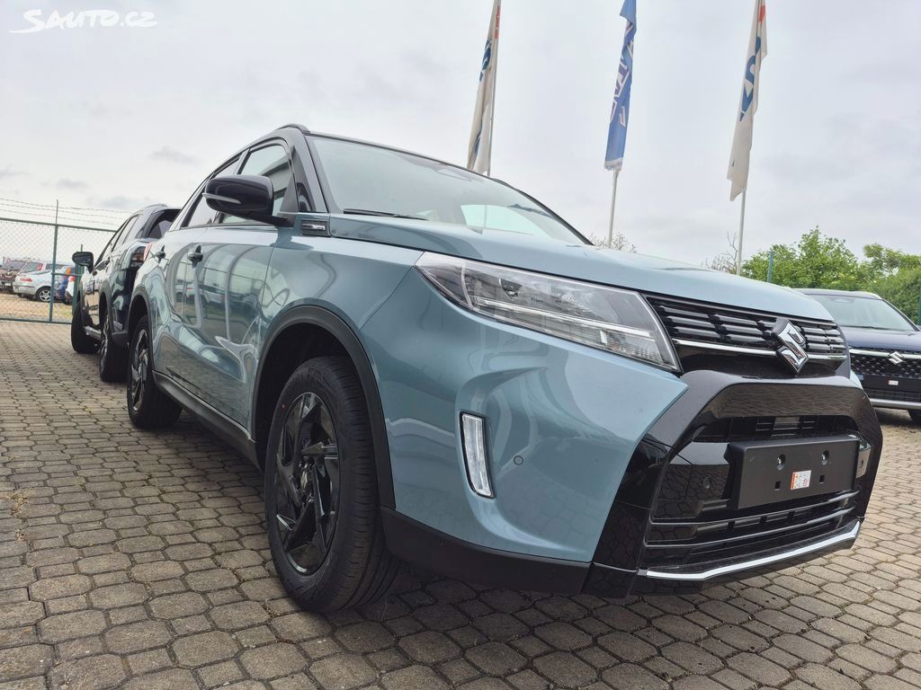 Suzuki Vitara, 1,4 Elegance 4x4 AllGrip Black - fotka 4
