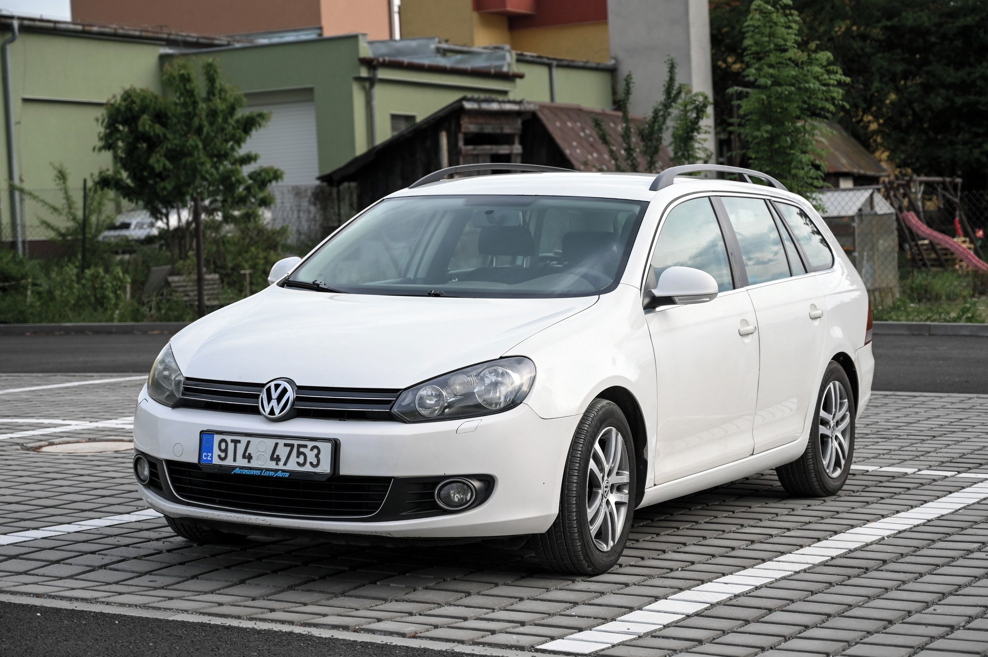 Volkswagen Golf, 1.6 TDI 77 kW, ALCANTRA, tažné