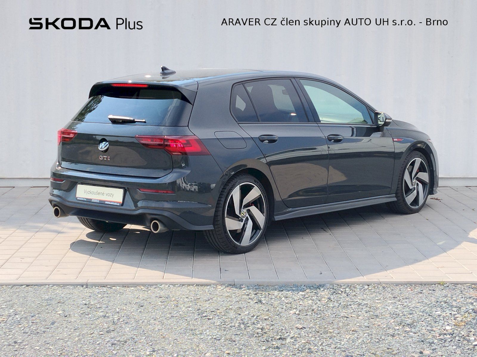 Volkswagen Golf, 2,0 TSI GTI 180kW DSG DPH - fotka 2