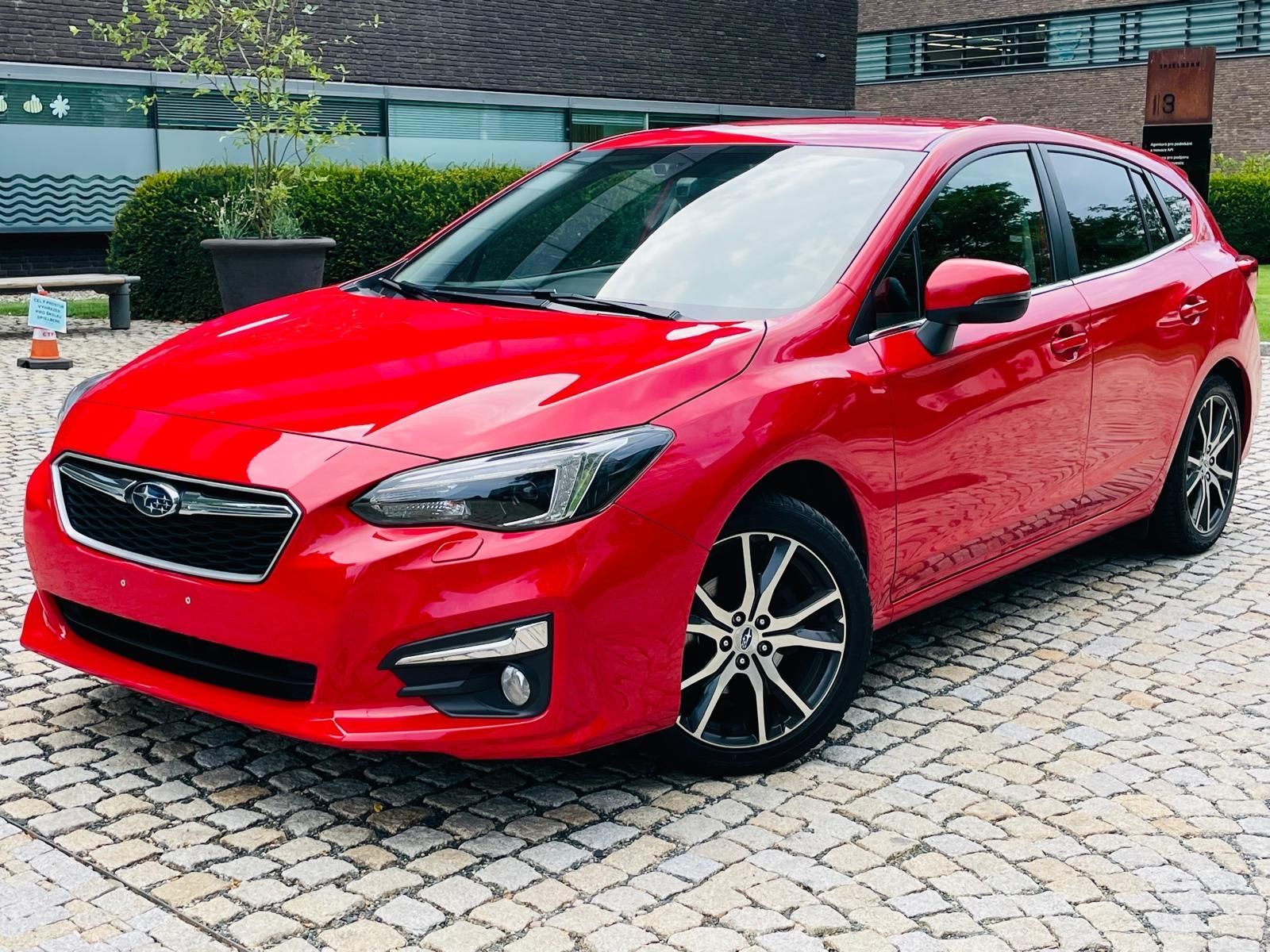 Subaru Impreza, 2.0 4x4 AUT EXCLUSIVE SERVISKA - fotka 3