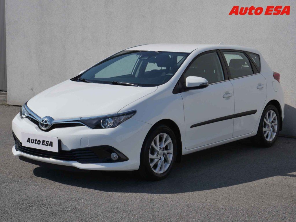 Toyota Auris, 1.6 VVT-i,ČR - fotka 3