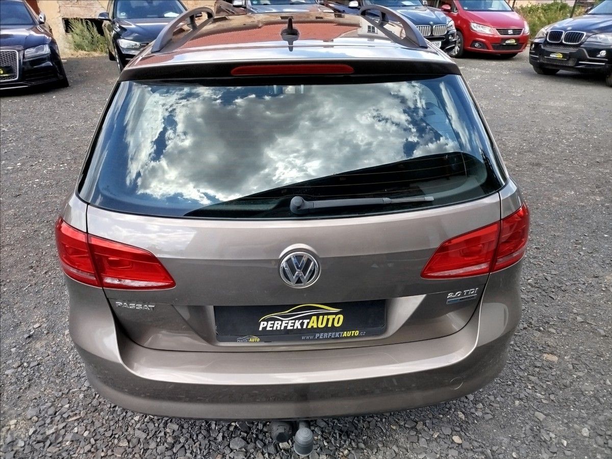 Volkswagen Passat, 2,0 TDi 103kW, 1.MAJITEL,TAŽNÉ - fotka 5
