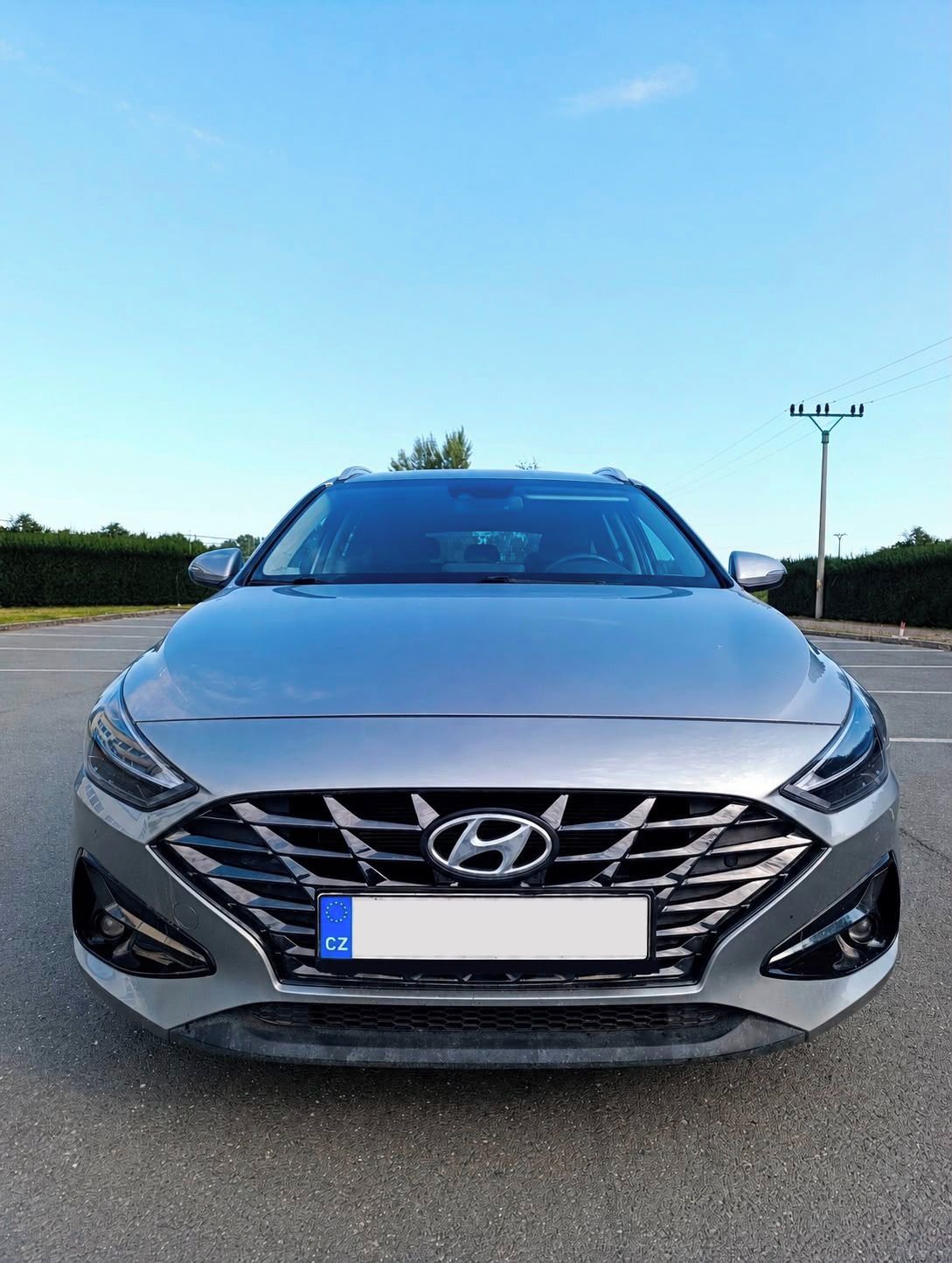 Hyundai i30, Hyundai i30 kombi Family Smart - fotka 3