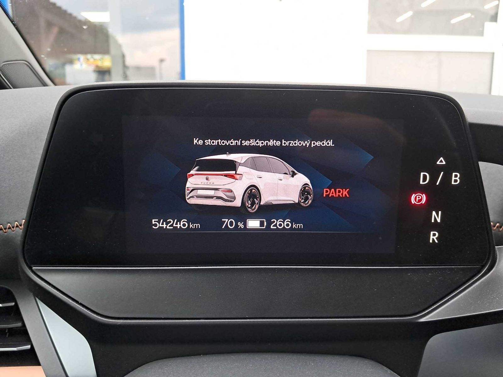 Cupra Born, 58, Automat, Kůže, Navi - fotka 3