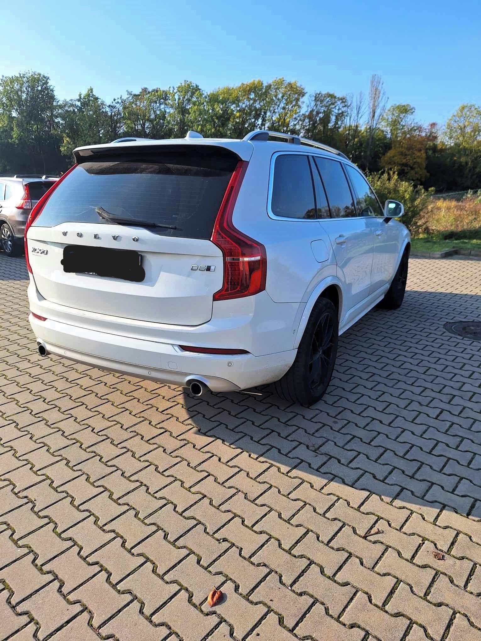Volvo XC90, Volvo XC60 D5 AWD ODPOČET DPH - fotka 6