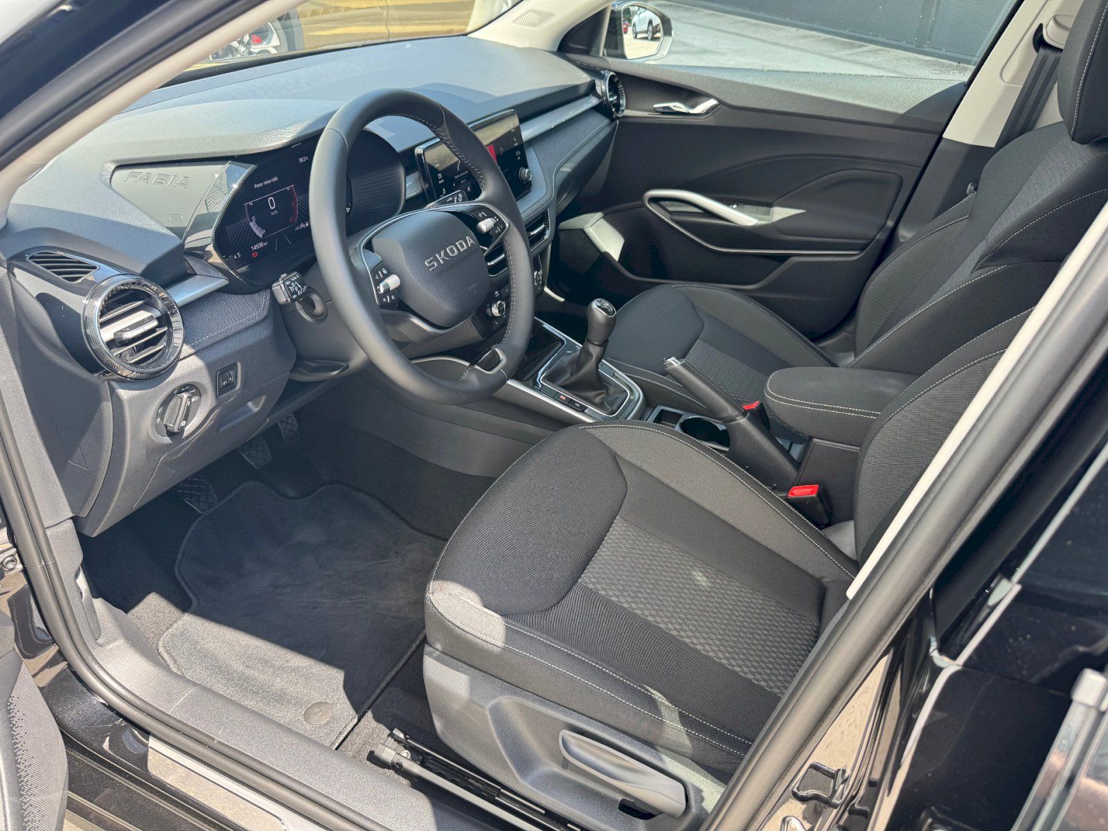 Škoda Fabia, 1.0 TSI 70 kW Top Selection - fotka 6