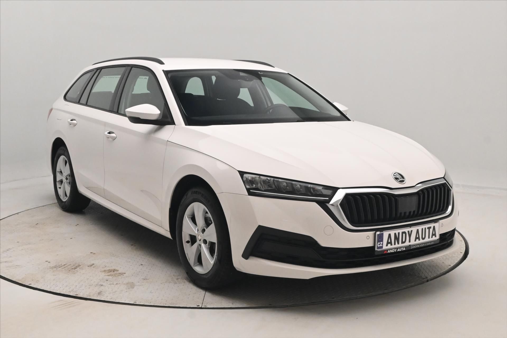 Škoda Octavia, 2,0 TDI 110kW DSG Ambition Zár - fotka 3