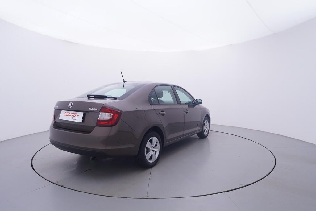 Škoda Rapid, 1.0 TSI 70 kW - fotka 5