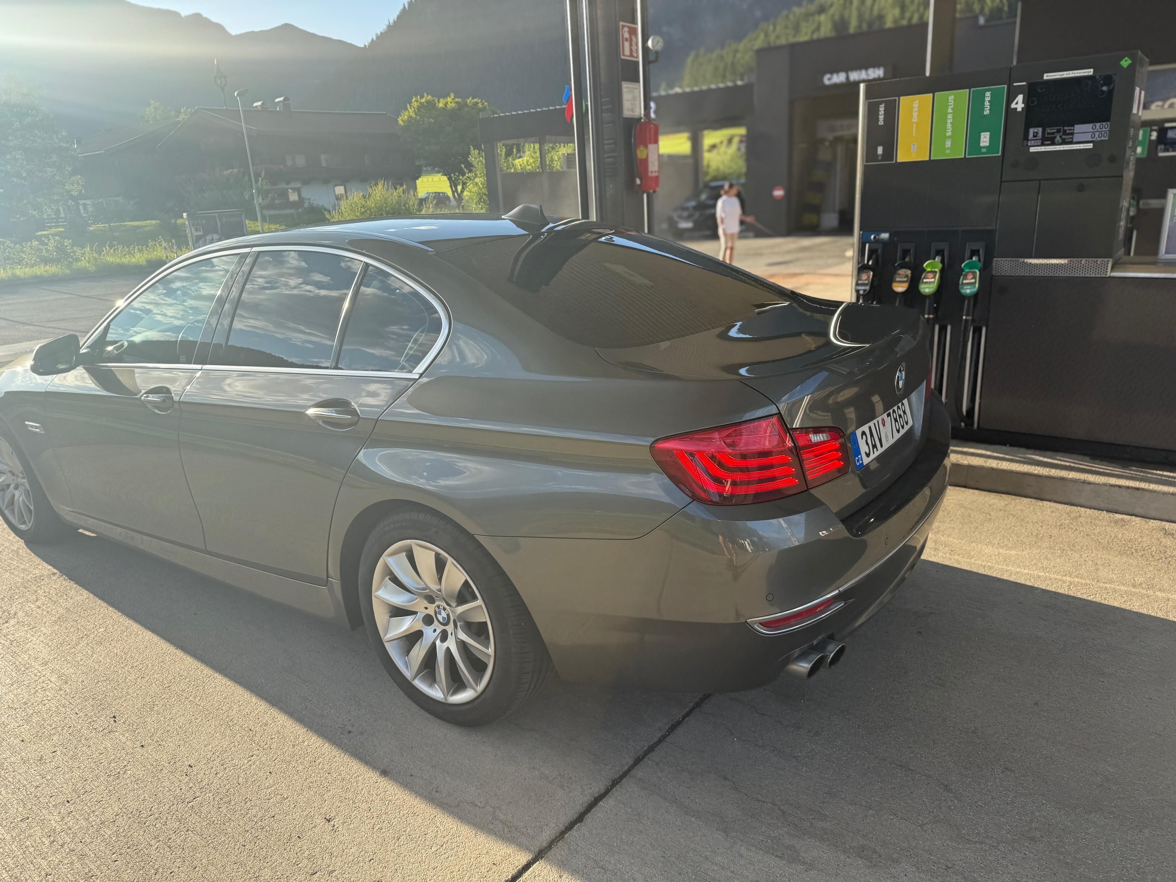 BMW Řada 5, BMW 520i F10 LCI Luxury Line