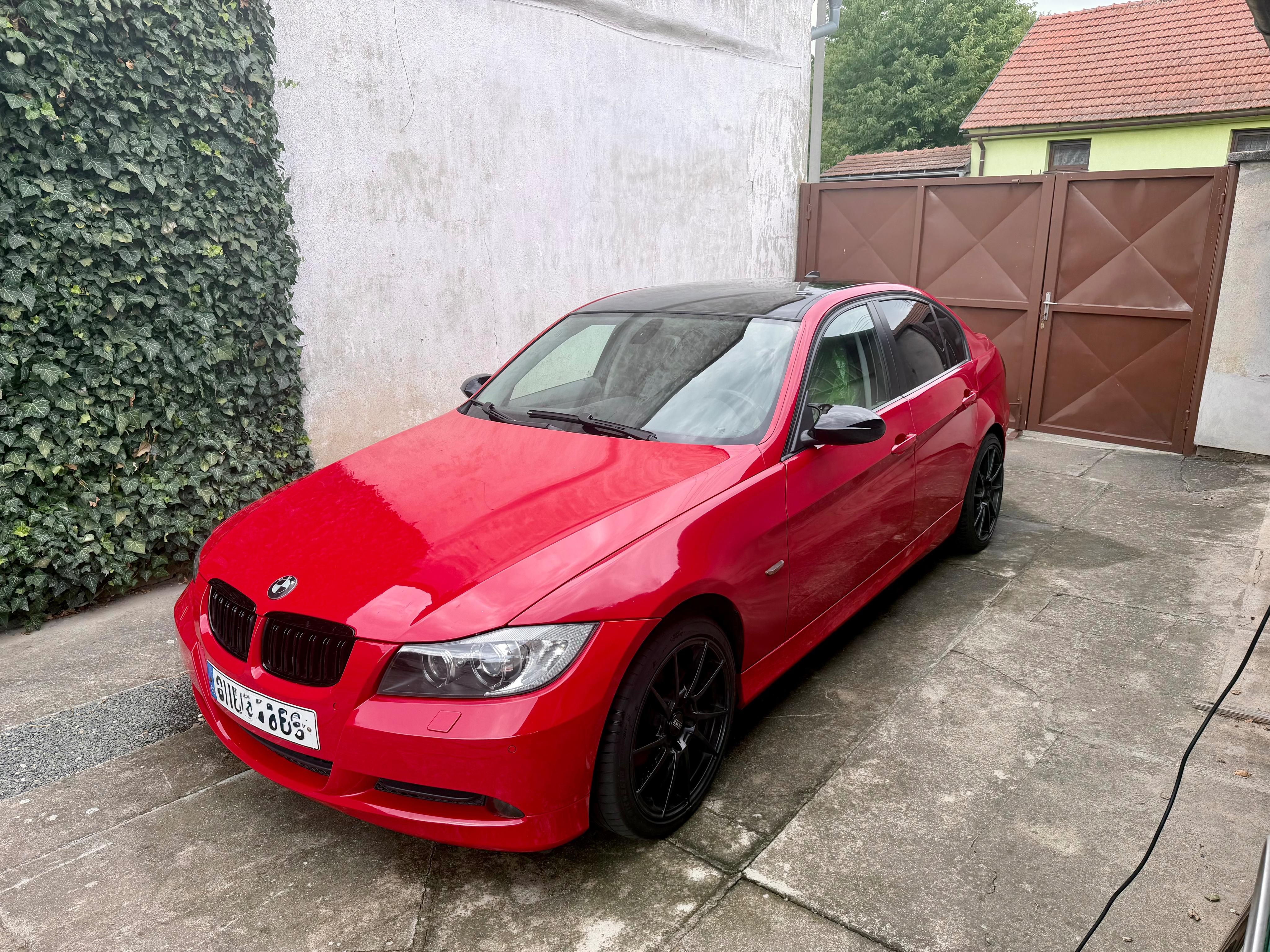 BMW Řada 3, 320d - fotka 2