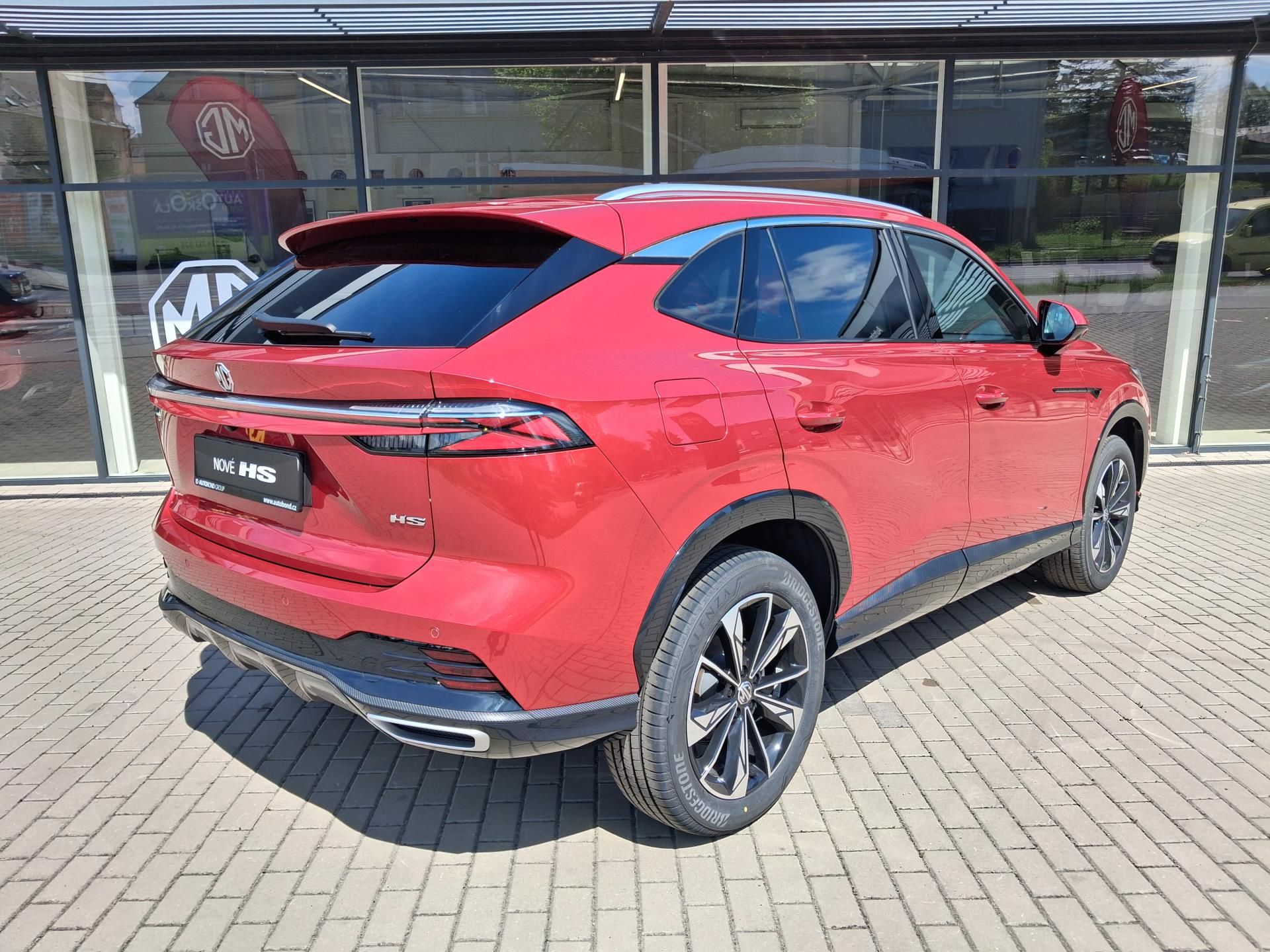 MG HS, EXCLUSIVE 1.5TGI 125kW 7DCT - fotka 4