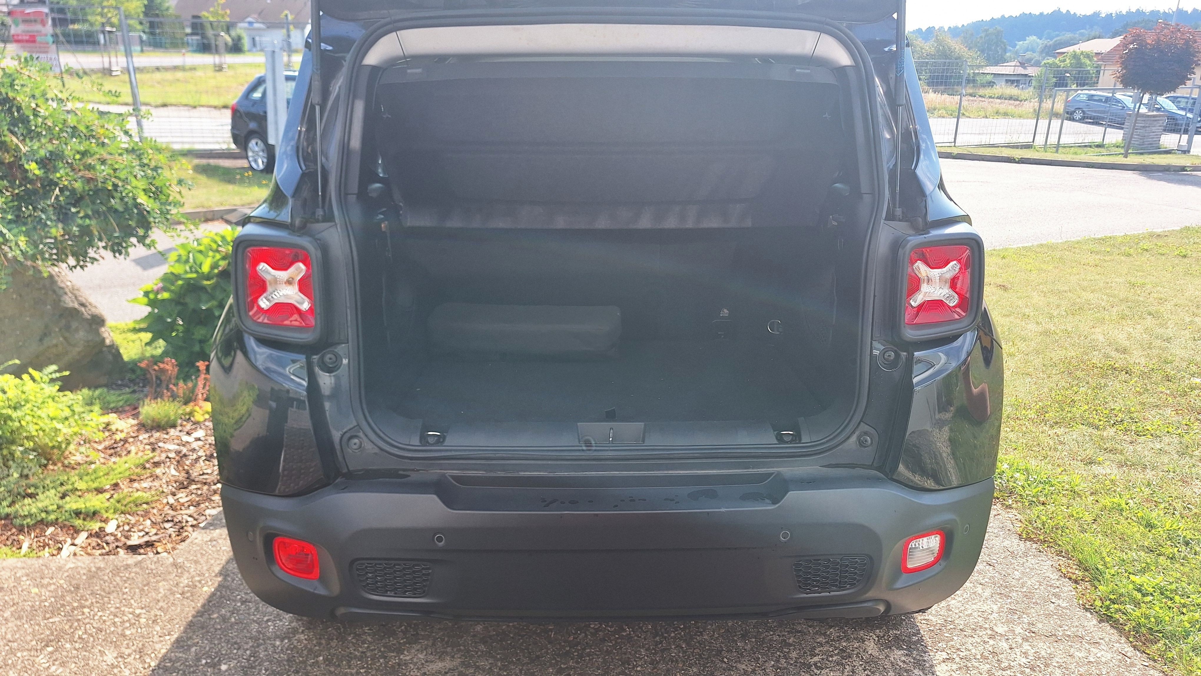 Jeep Renegade, koupeno v ČR, LONGITUDE - fotka 6