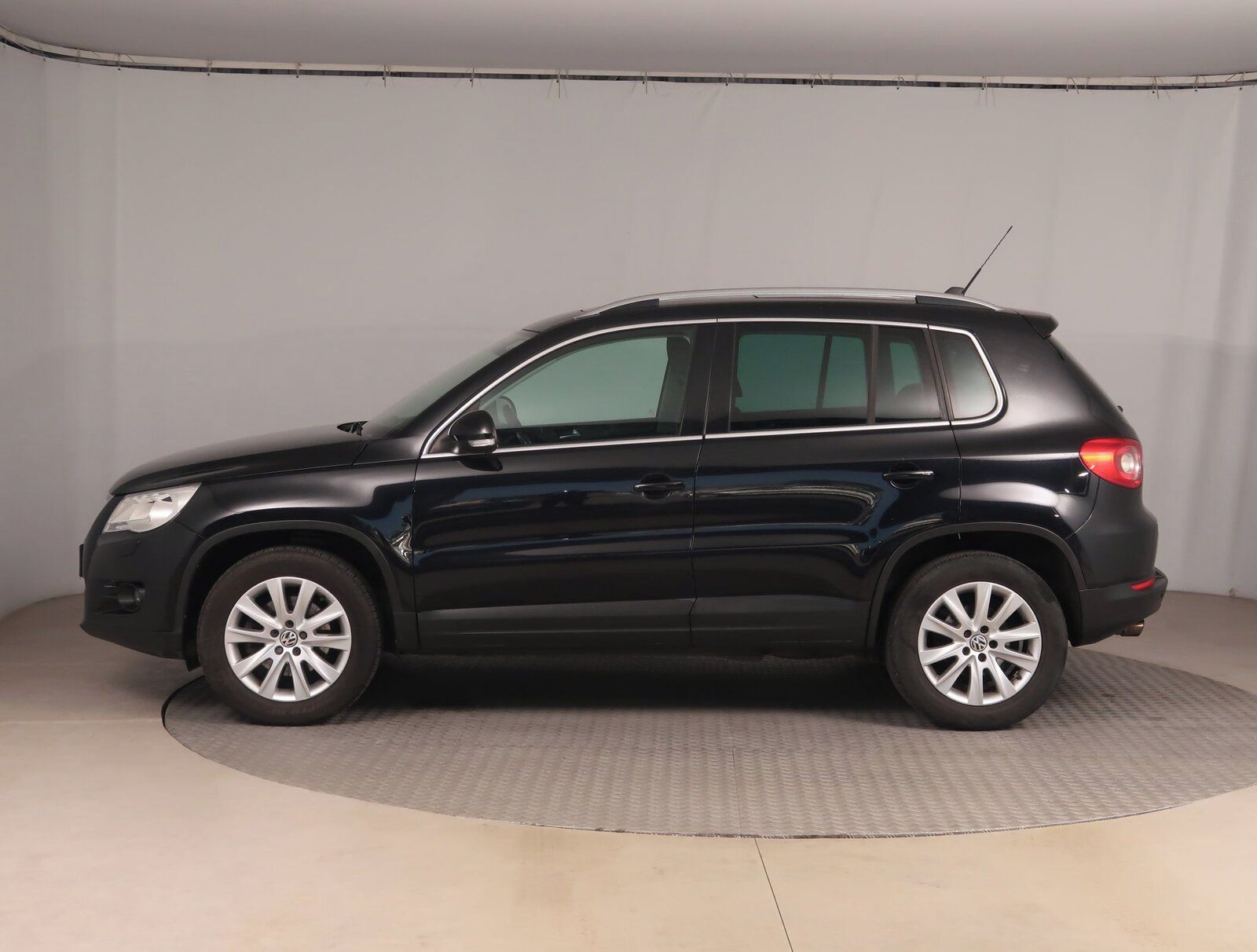 Volkswagen Tiguan, 1.4 TSI, 4X4, Navi - fotka 3