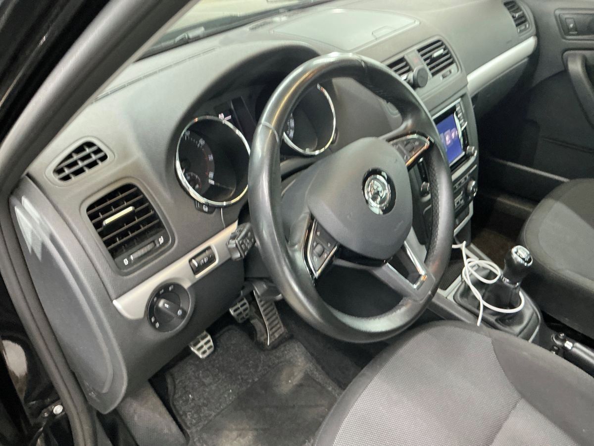 Škoda Yeti, 1.4Tsi 92KW XENONY MF VOLANT - fotka 3