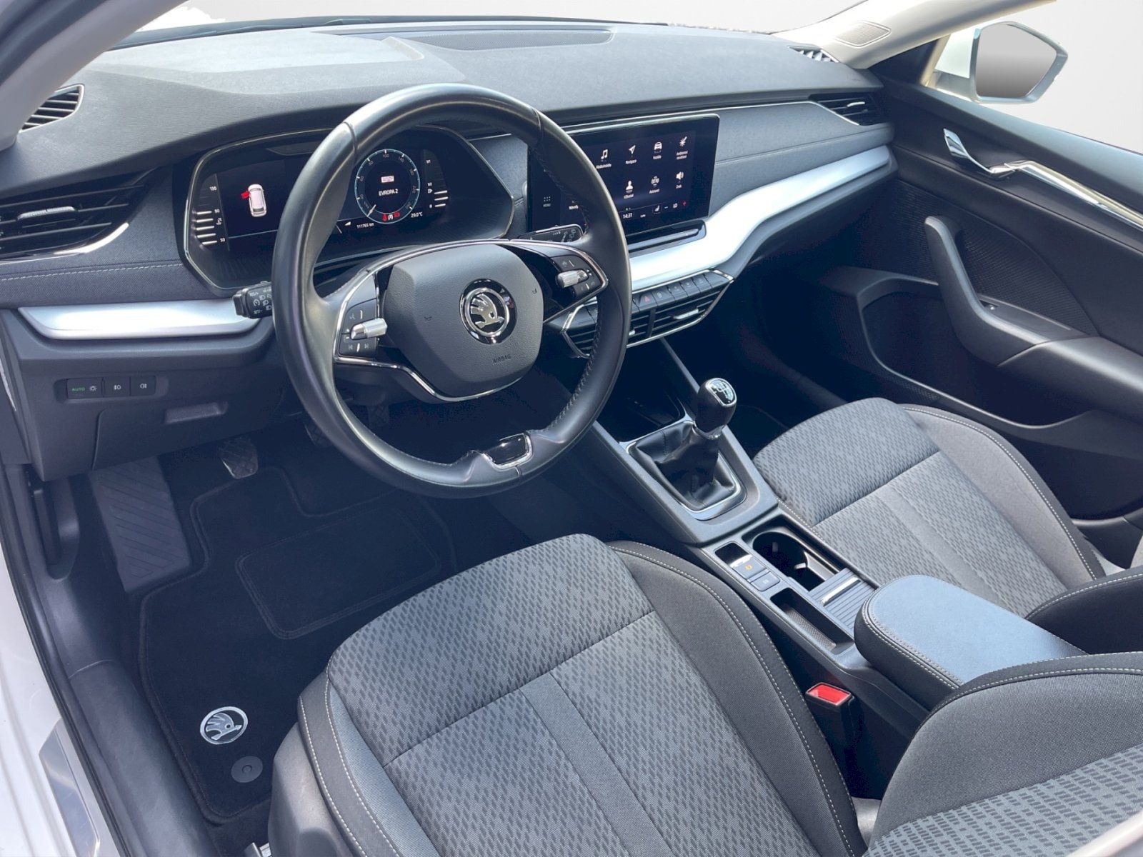 Škoda Octavia, 1.5 TSI 110kW Style Plus combi - fotka 5